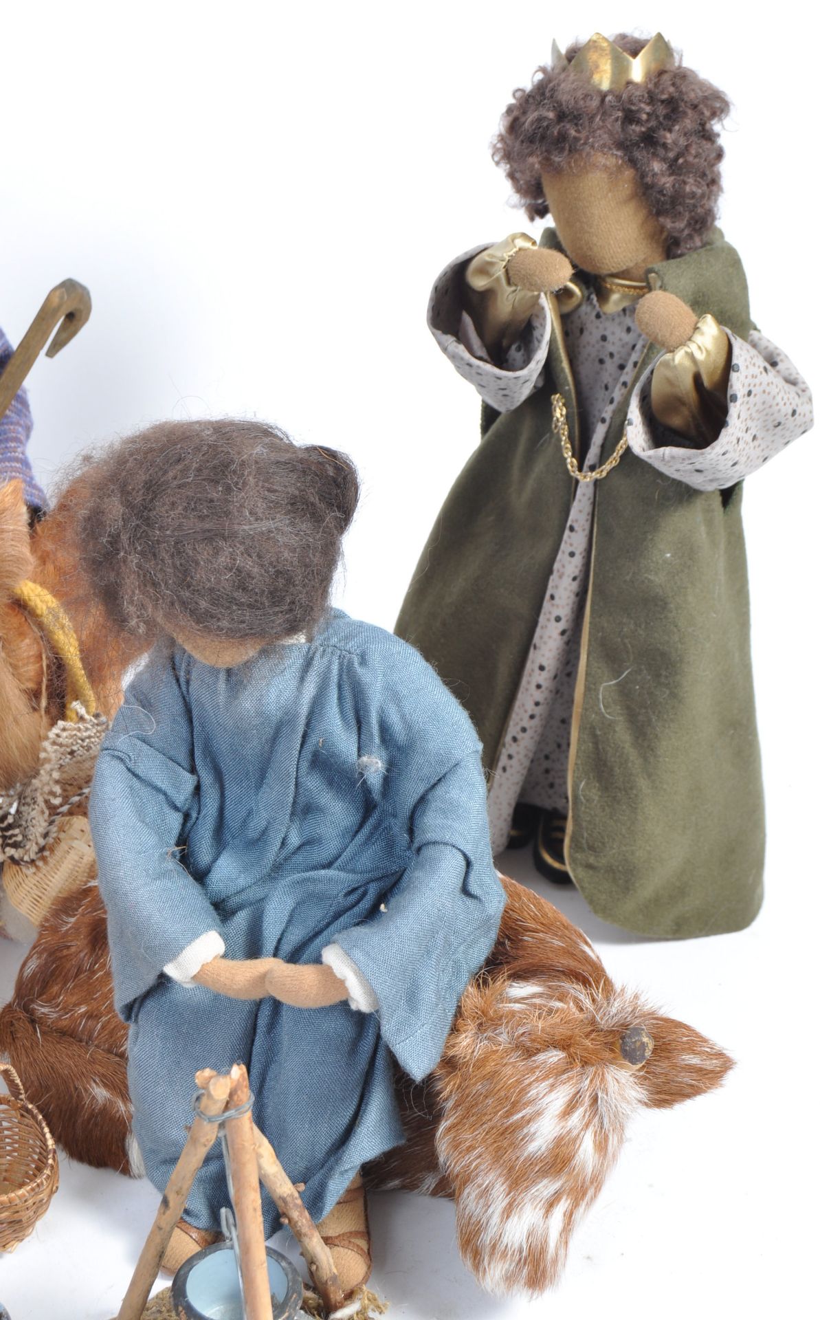 CHARMING MID-CENTURY NATIVITY SET OF FIGURES - Bild 5 aus 5