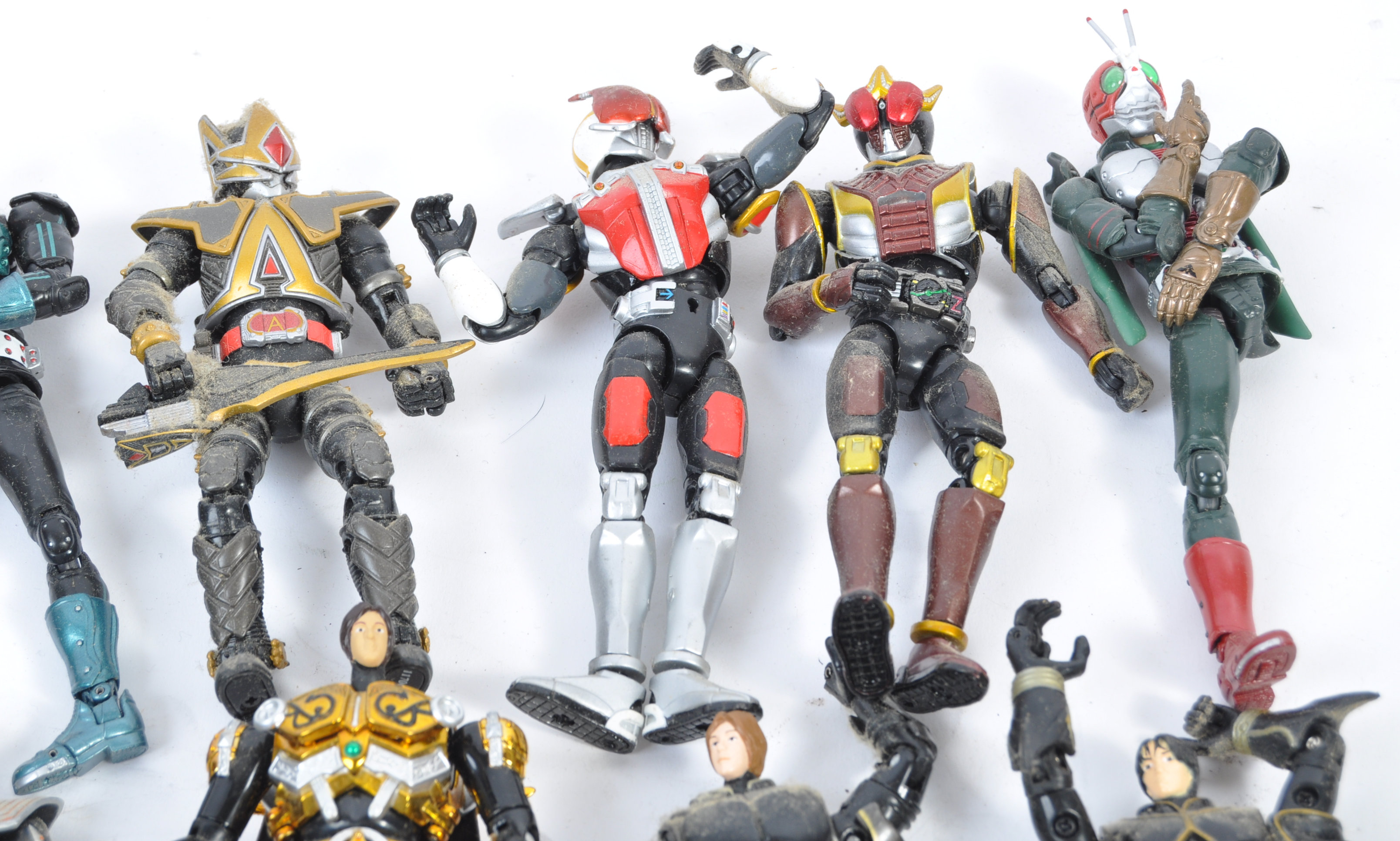 COLLECTION OF ASSORTED JAPANESE ACTION FIGURES - Image 3 of 5