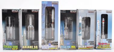 NASA SPACE COLLECTION - DRAGON WINGS - 1/400 SCALE ROCKET MODELS