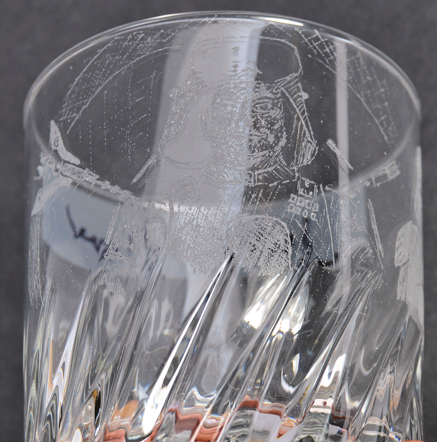 JULIAN GLOVER'S PERSONALLY ENGRAVED GLASS TUMBLER - Image 4 of 5