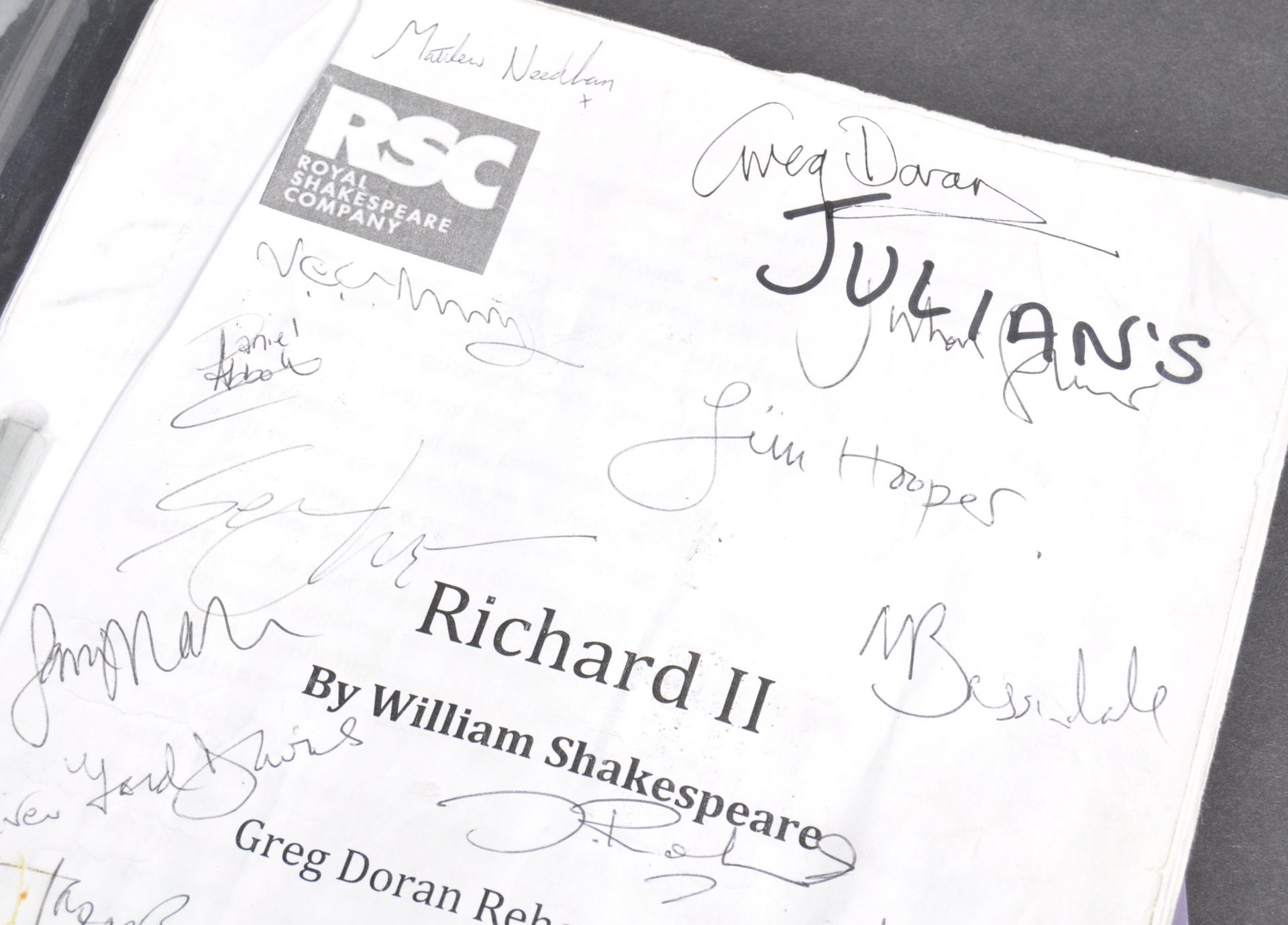 JULIAN GLOVER'S SCRIPT FROM RSC PRODUCTION RICHARD II - Bild 2 aus 12