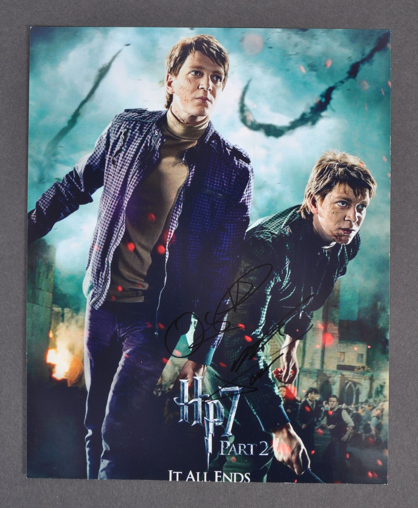 HARRY POTTER - JAMES & OLIVER PHELPS DUAL SIGNED PHOTOGRAPH