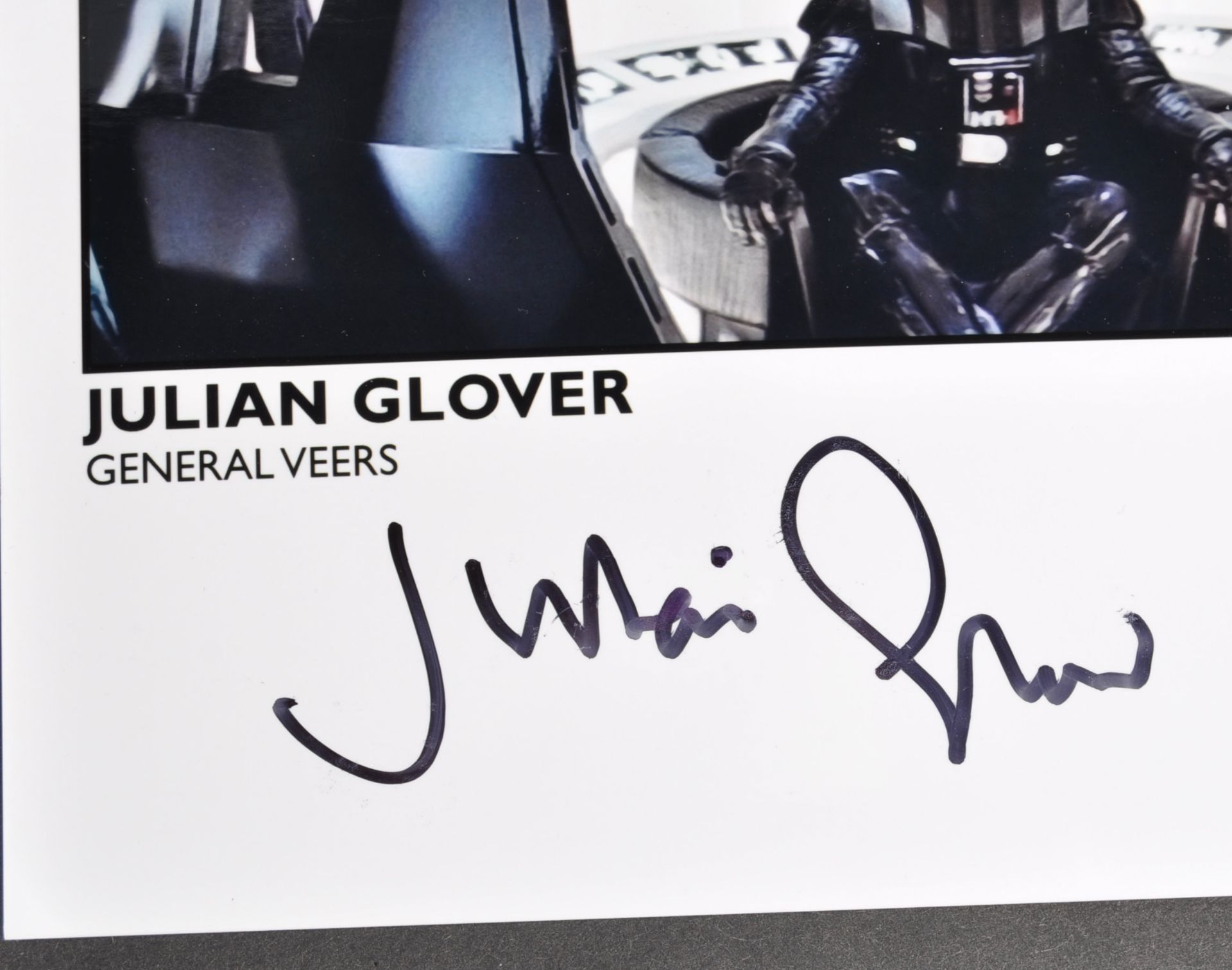 THE EMPIRE STRIKES BACK - JULIAN GLOVER AUTOGRAPHED PHOTO - Bild 2 aus 2