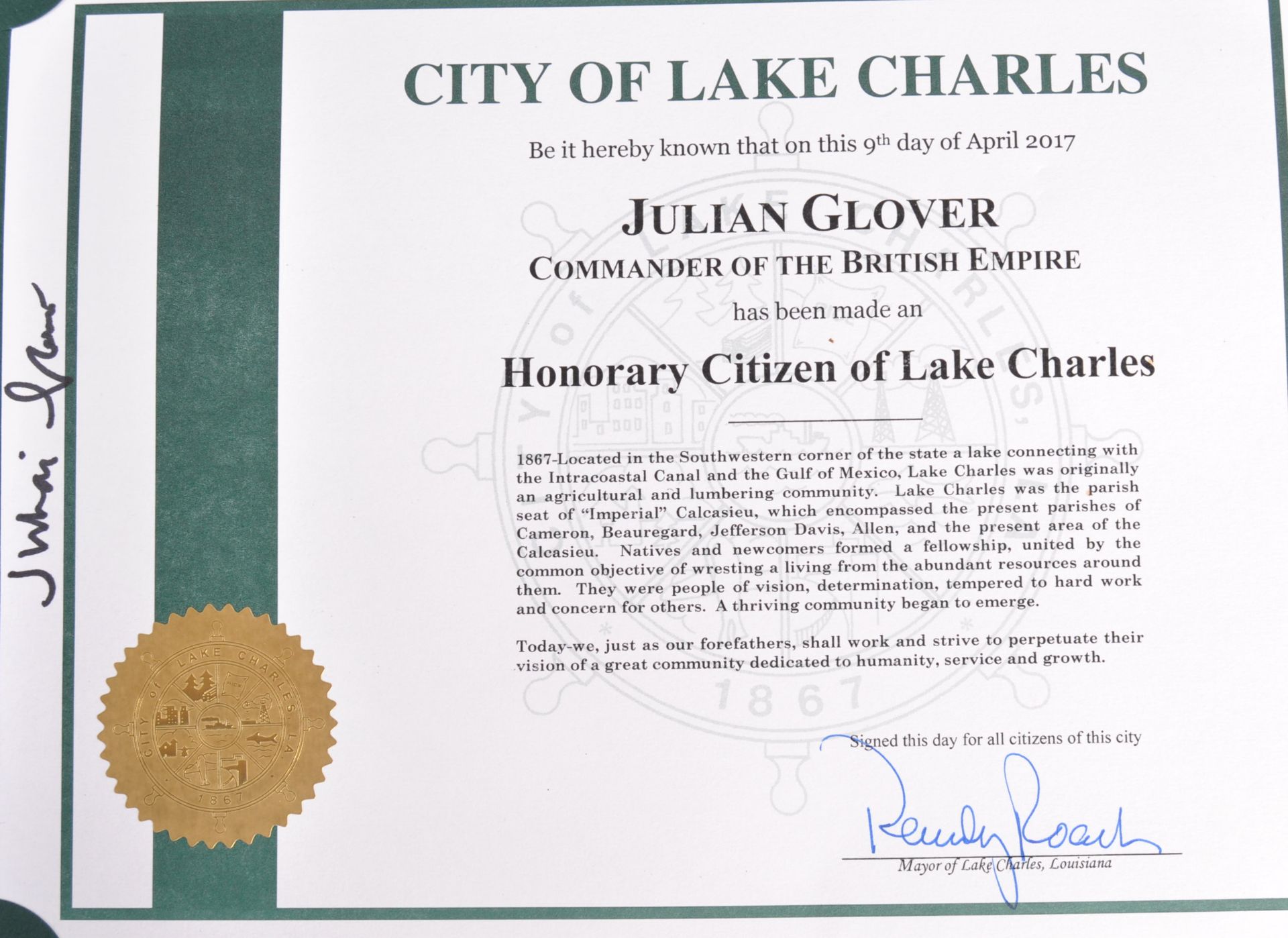 JULIAN GLOVER'S LAKE CHARLES CITIZEN AWARD & KEY TO CITY - Bild 2 aus 3