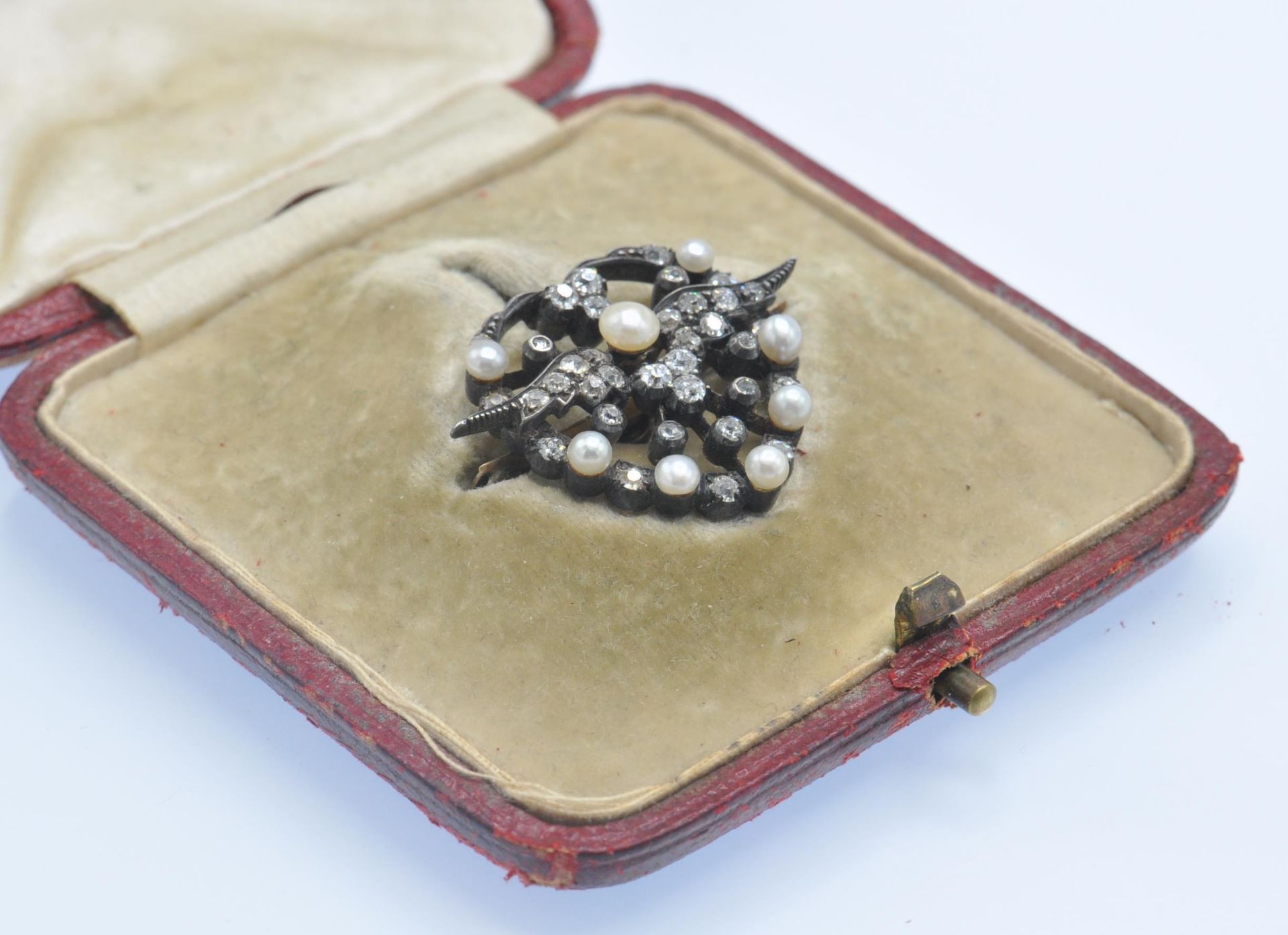 An Antique Cased Diamond & Pearl Brooch Pin - Bild 7 aus 7