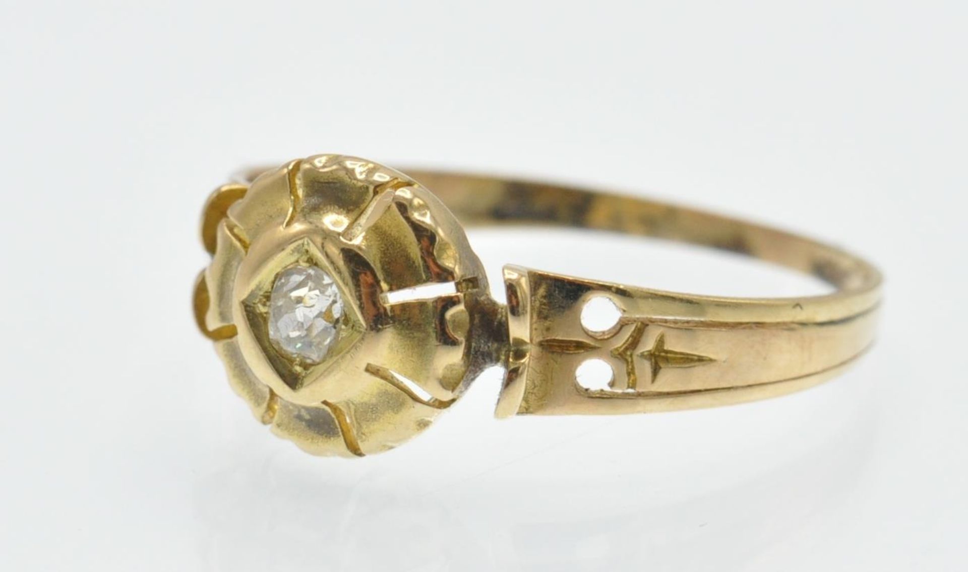 An Antique 18ct Gold & Diamond Ring - Bild 2 aus 4