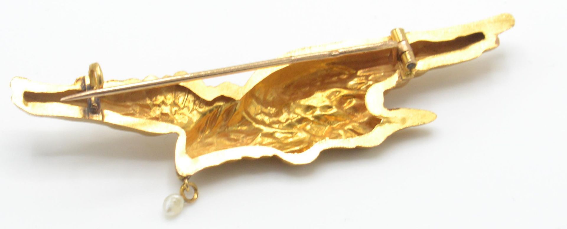 An Art Nouveau gold and pearl eagle bird brooch pi - Image 3 of 5