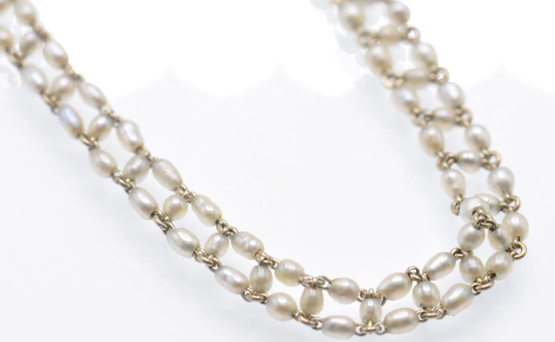 An 18ct Gold & Seed Pearl Choker Necklace