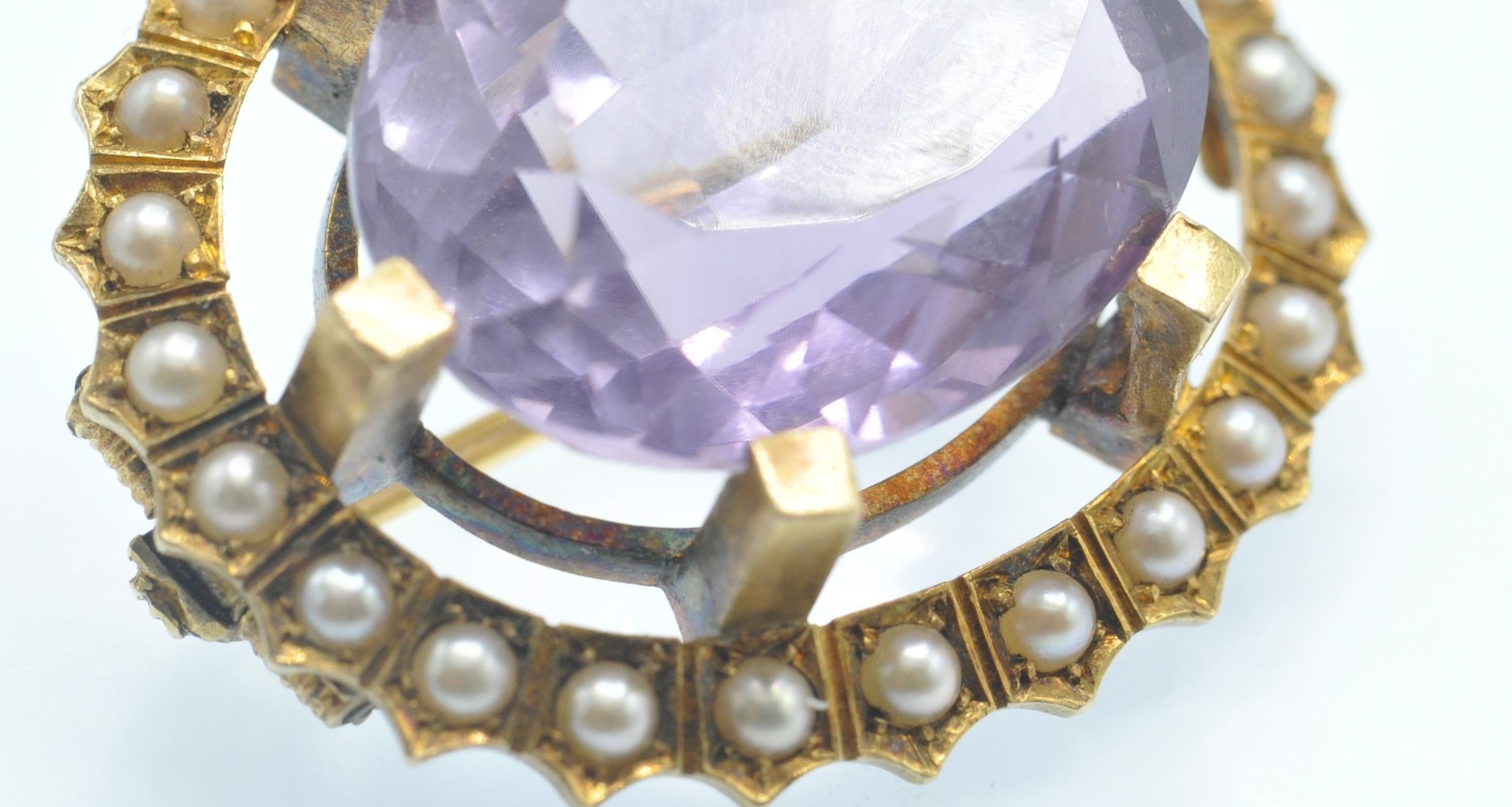 A Victorian 18ct Gold Amethyst & Pearl Brooch Pin - Image 2 of 9