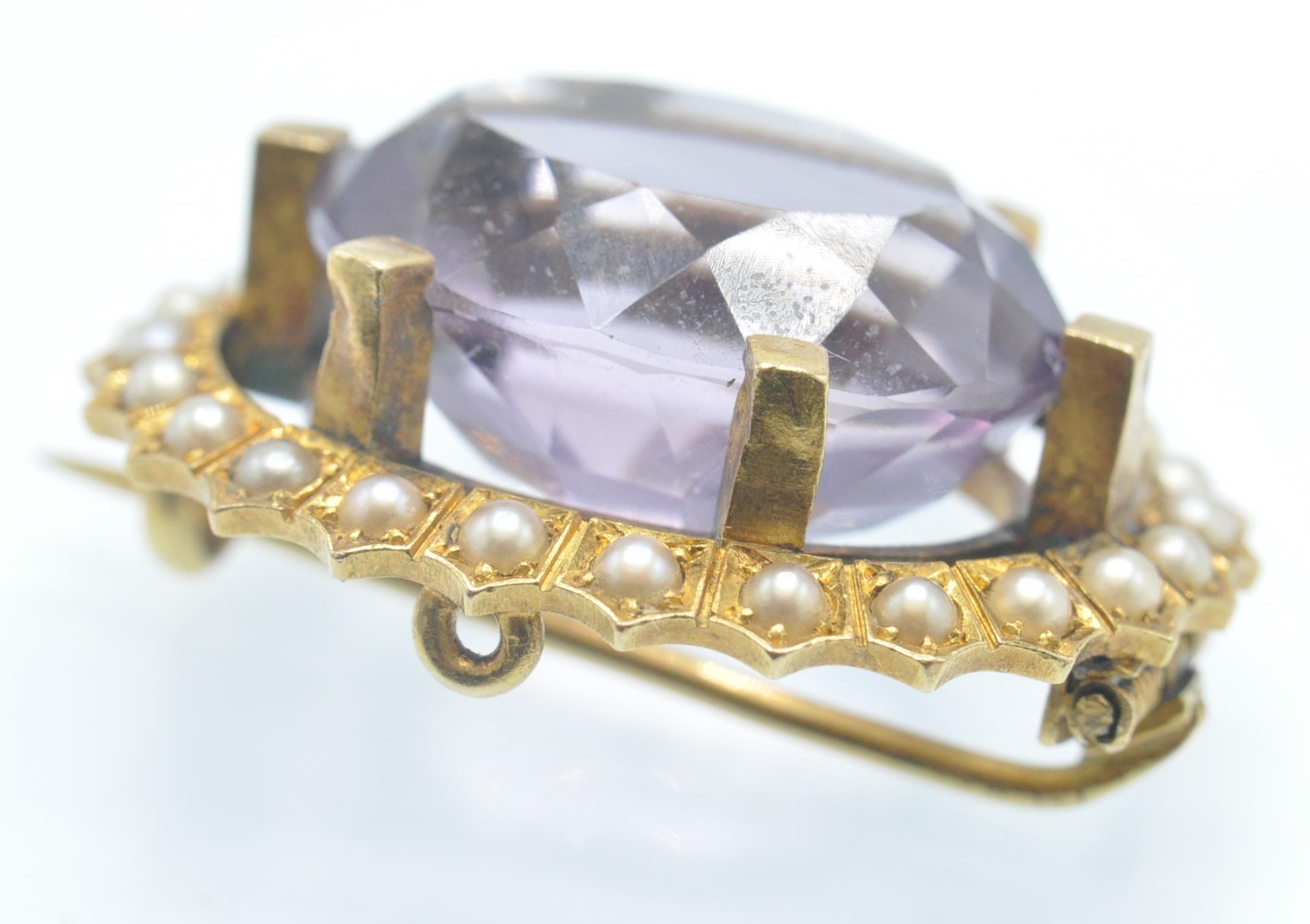 A Victorian 18ct Gold Amethyst & Pearl Brooch Pin - Image 3 of 9