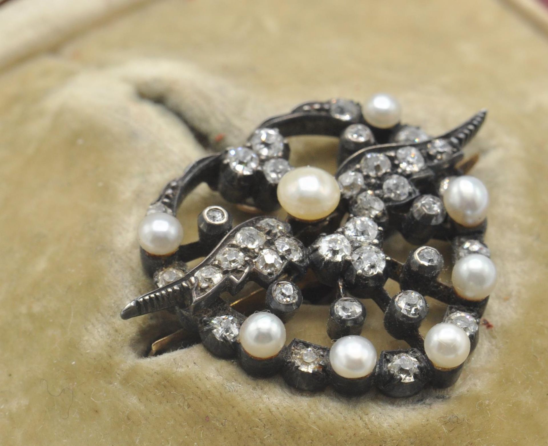 An Antique Cased Diamond & Pearl Brooch Pin - Bild 2 aus 7