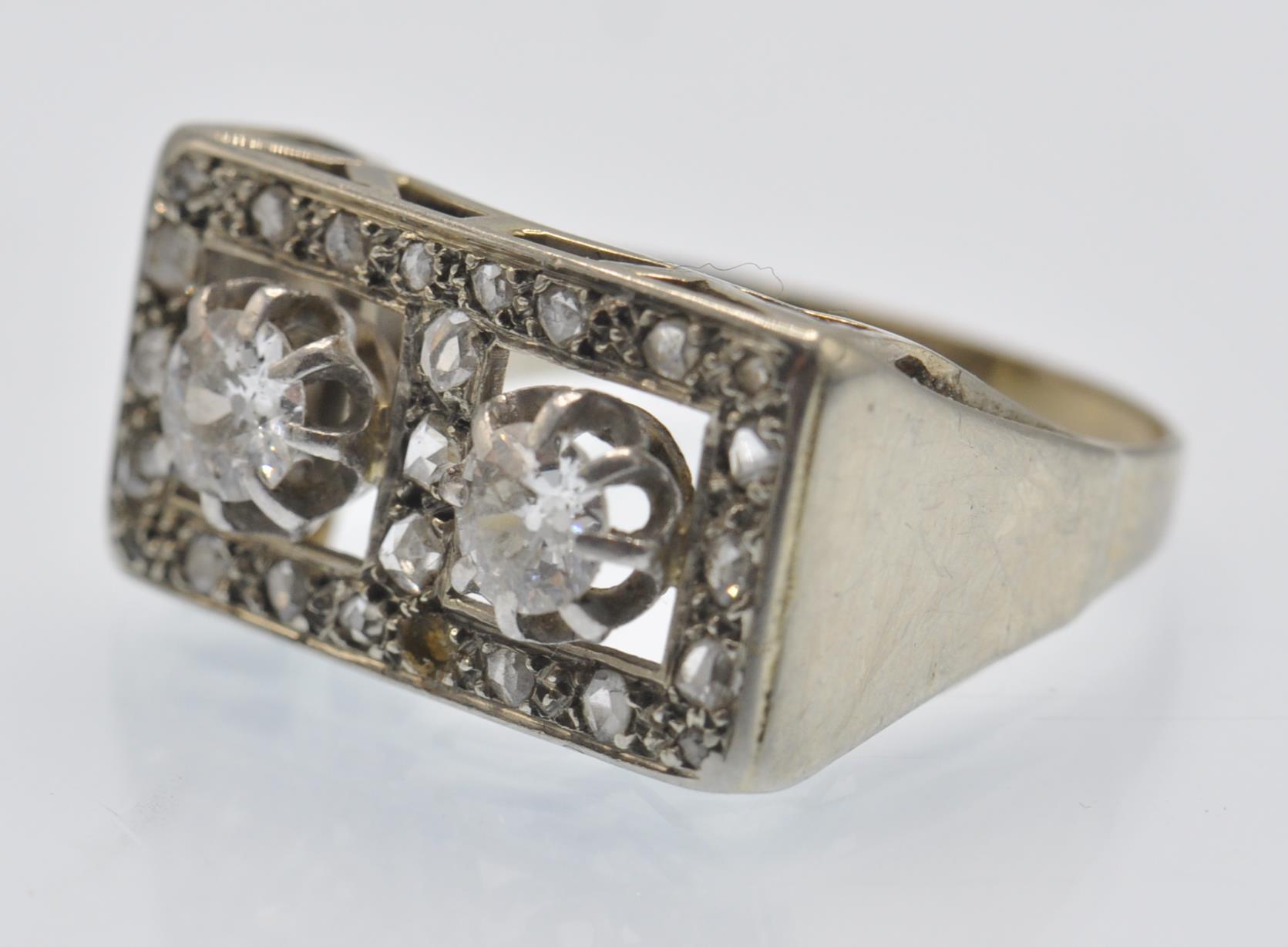 A French Art Deco Gold, Platinum & Diamond Plaque Ring - Image 3 of 6