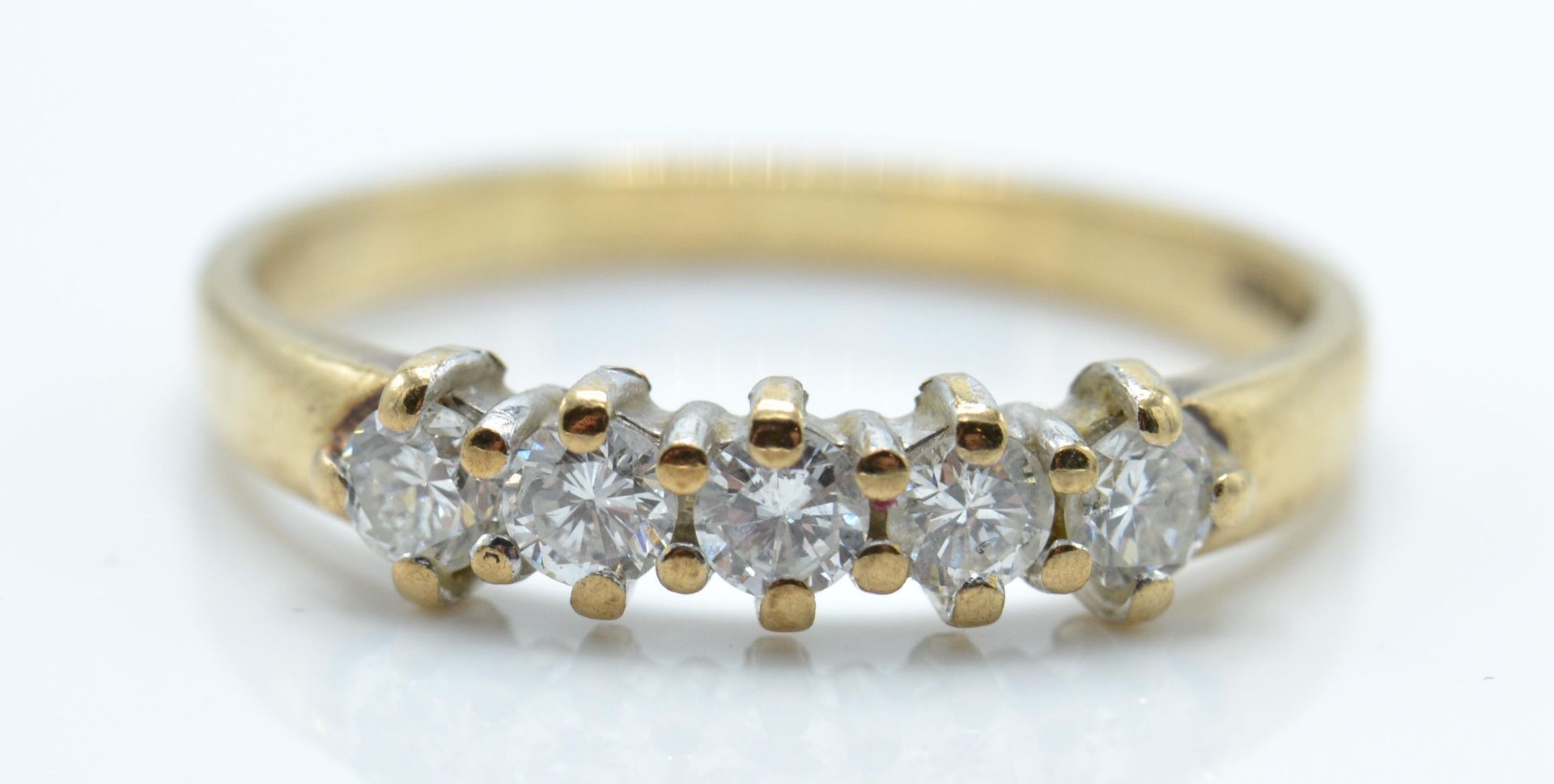 A Hallmarked 9ct Gold 5 Stone Diamond Ring - Bild 4 aus 4