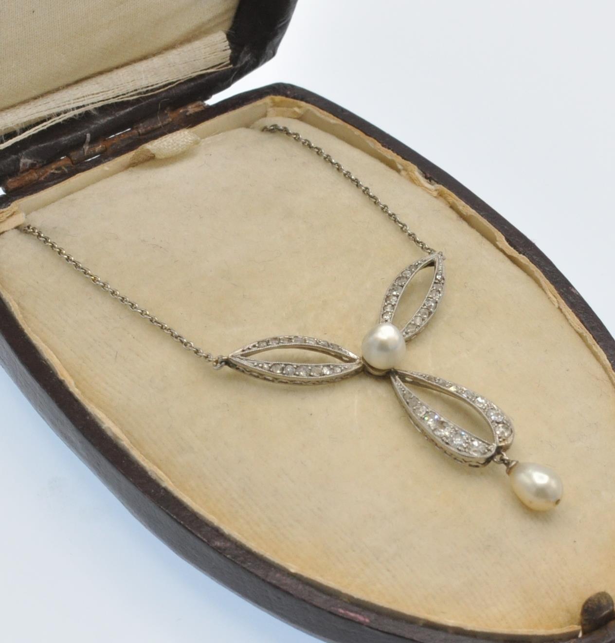 An Antique Cased 18ct White Gold Pearl & Diamond Pendant Necklace - Image 5 of 5