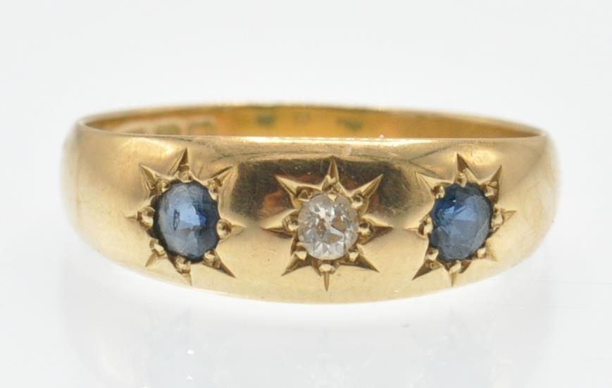 An Antique Hallmarked 18ct Gold Sapphire & Diamond Ring