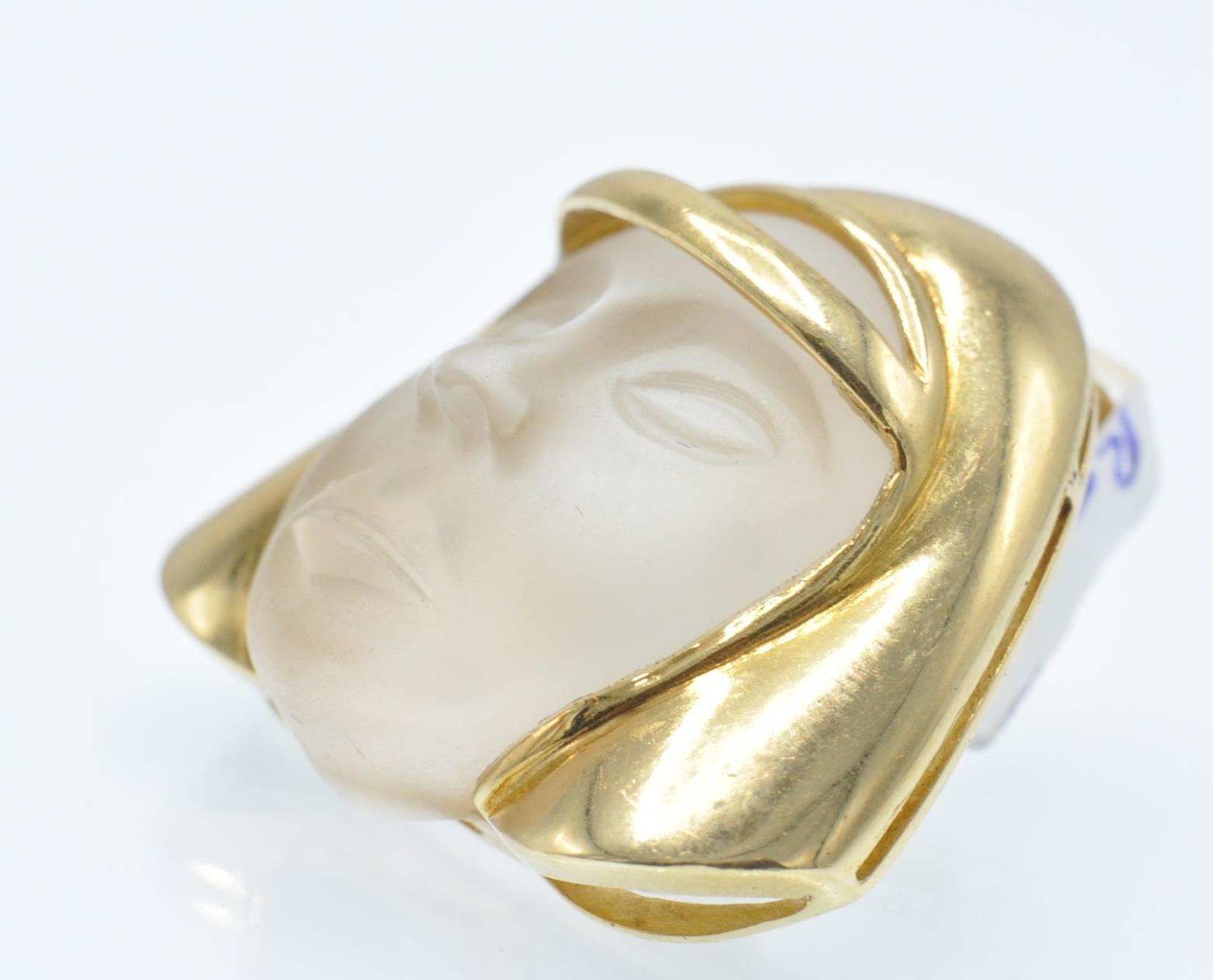 An Italian 18ct Gold & Carved Crystal Figural Pendant - Image 3 of 7