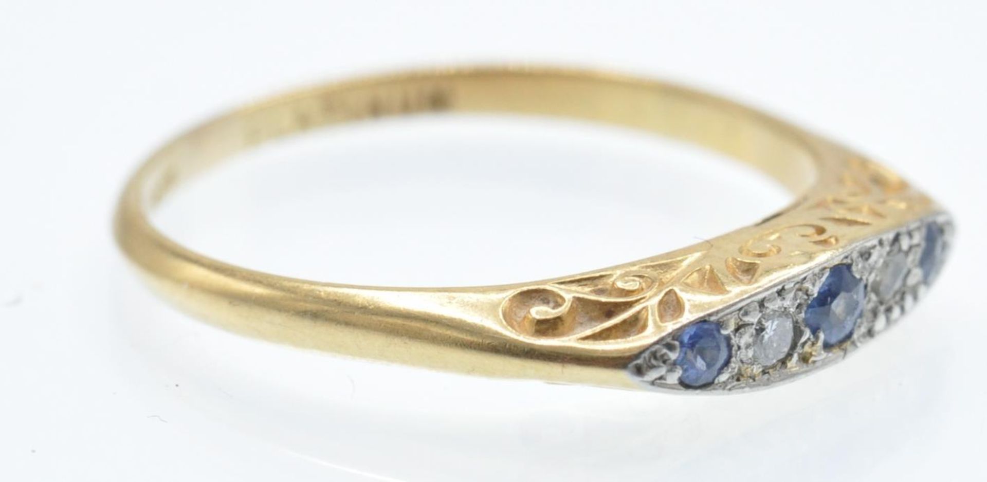 An 18ct Gold Platinum, Sapphire & Diamond Ring - Bild 3 aus 6