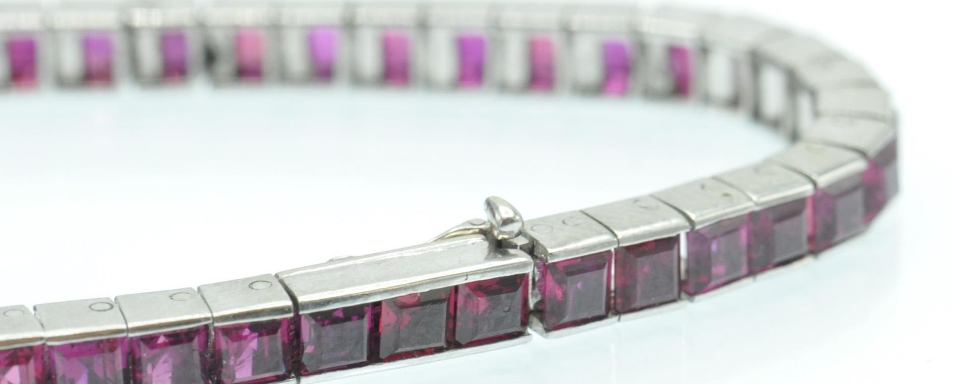A French 14ct White Gold & Ruby Tennis Bracelet - Image 2 of 7