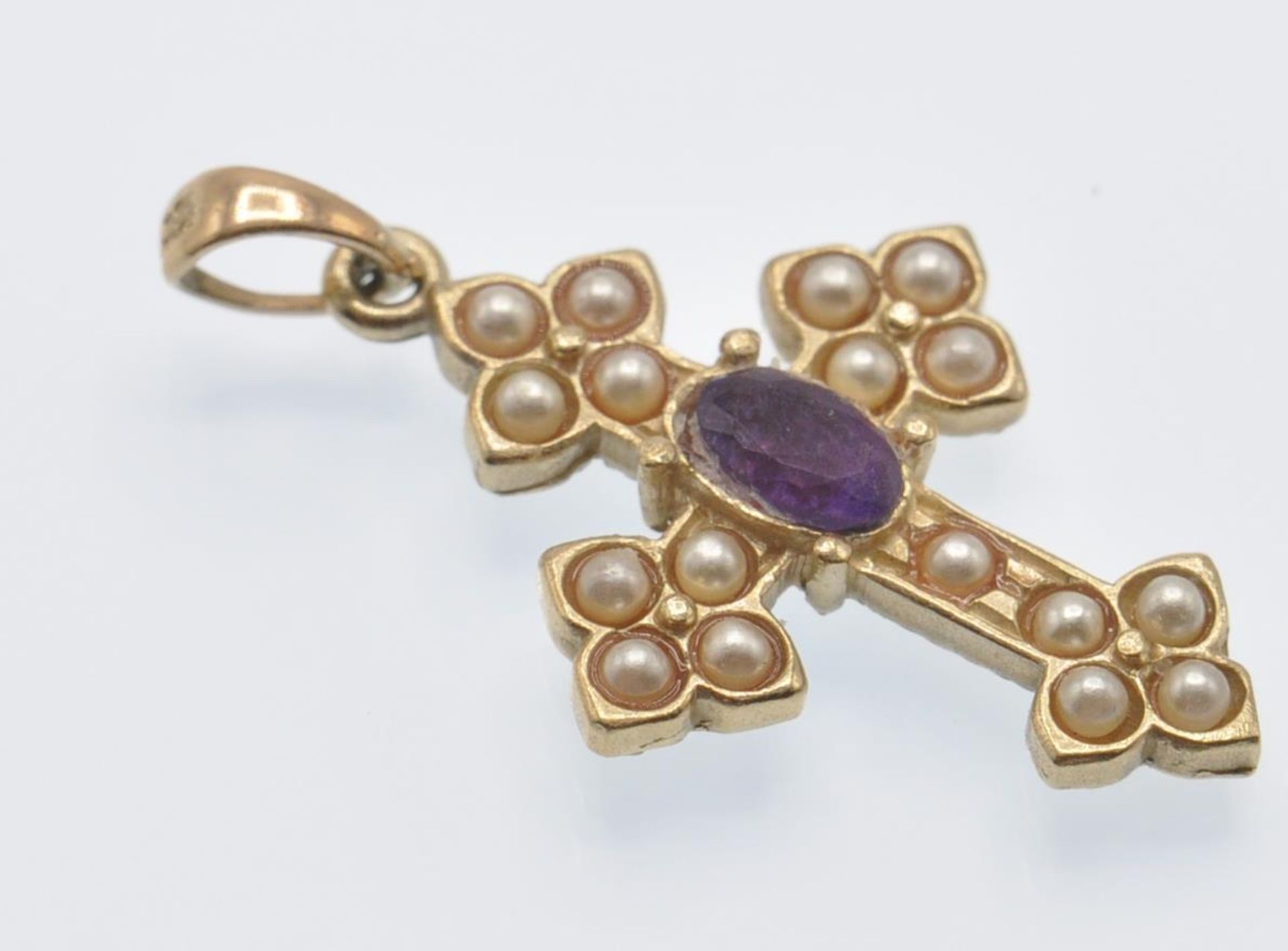 A hHallmarked 9ct Gold Pearl & Amethyst Cruciform Pendant - Bild 2 aus 4