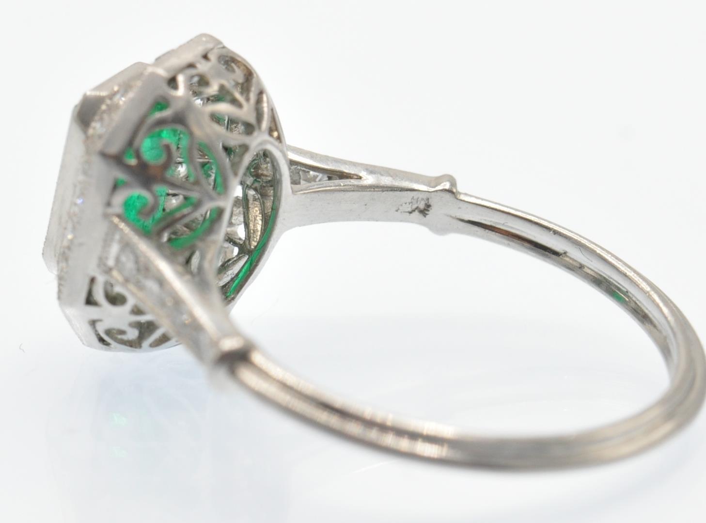 A Platinum Emerald & Diamond Cocktail Ring - Image 5 of 5