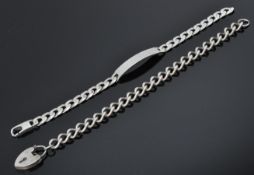 A silver diamond belcher linked bracelet chain wit