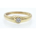 A Contemporary 18ct Gold & Diamond Ring