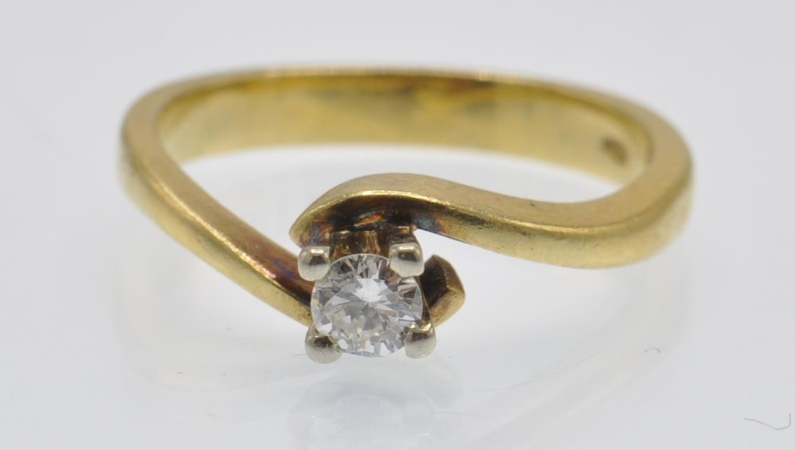 A Cased 18ct Gold & Diamond Solitaire Ring. - Image 5 of 6