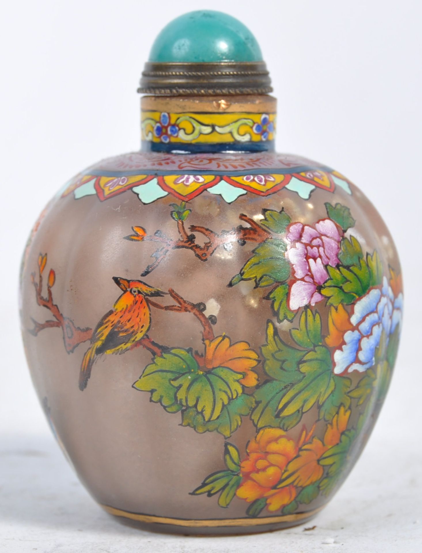 EARLY 20TH CENTURY CHINESE PAINTED GLASS SCENT BOTTLE - Bild 2 aus 7