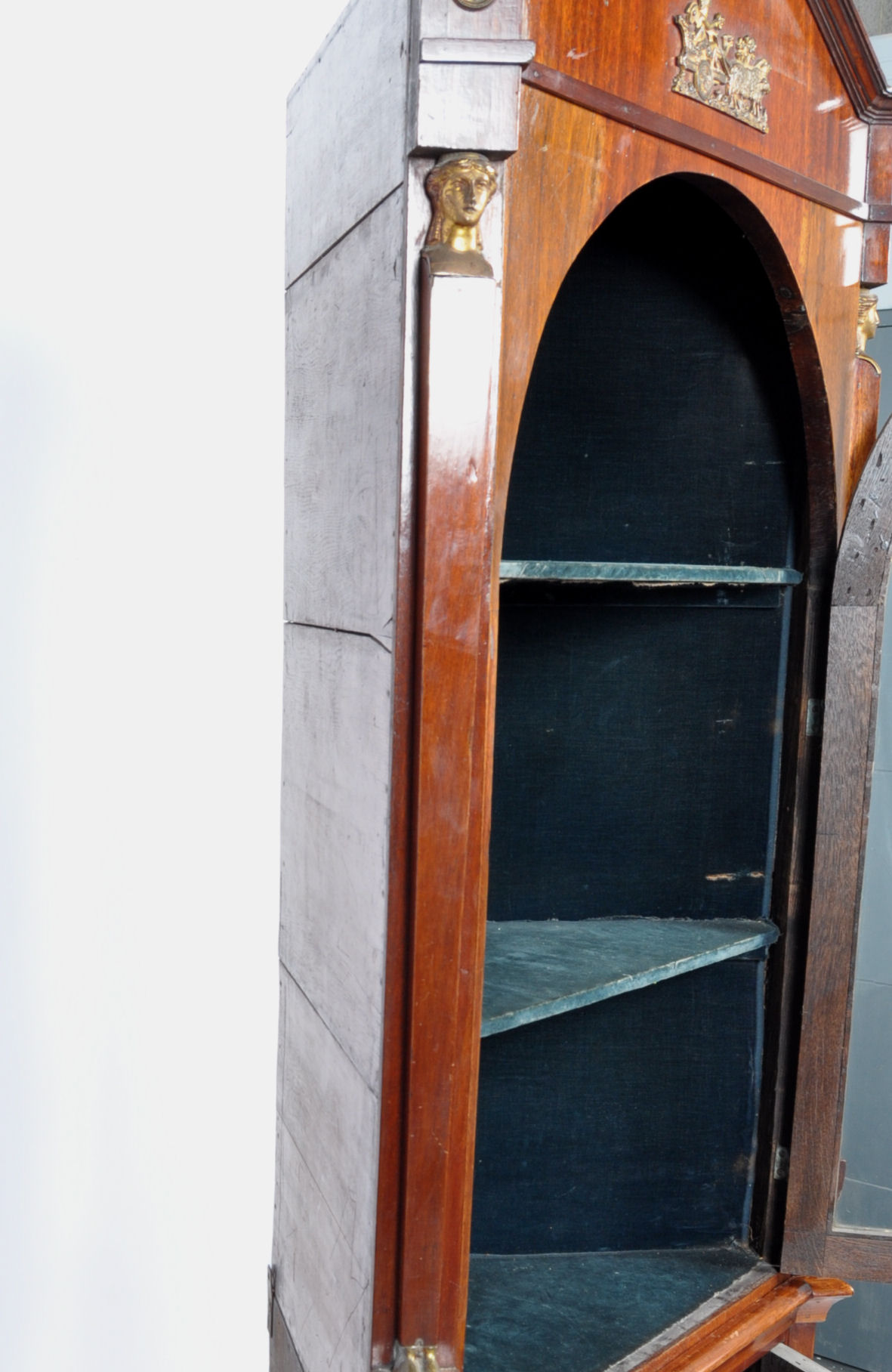 EARLY 19TH CENTURY FRENCH EMPIRE MAHOGANY CORNER CABINET - Image 5 of 5