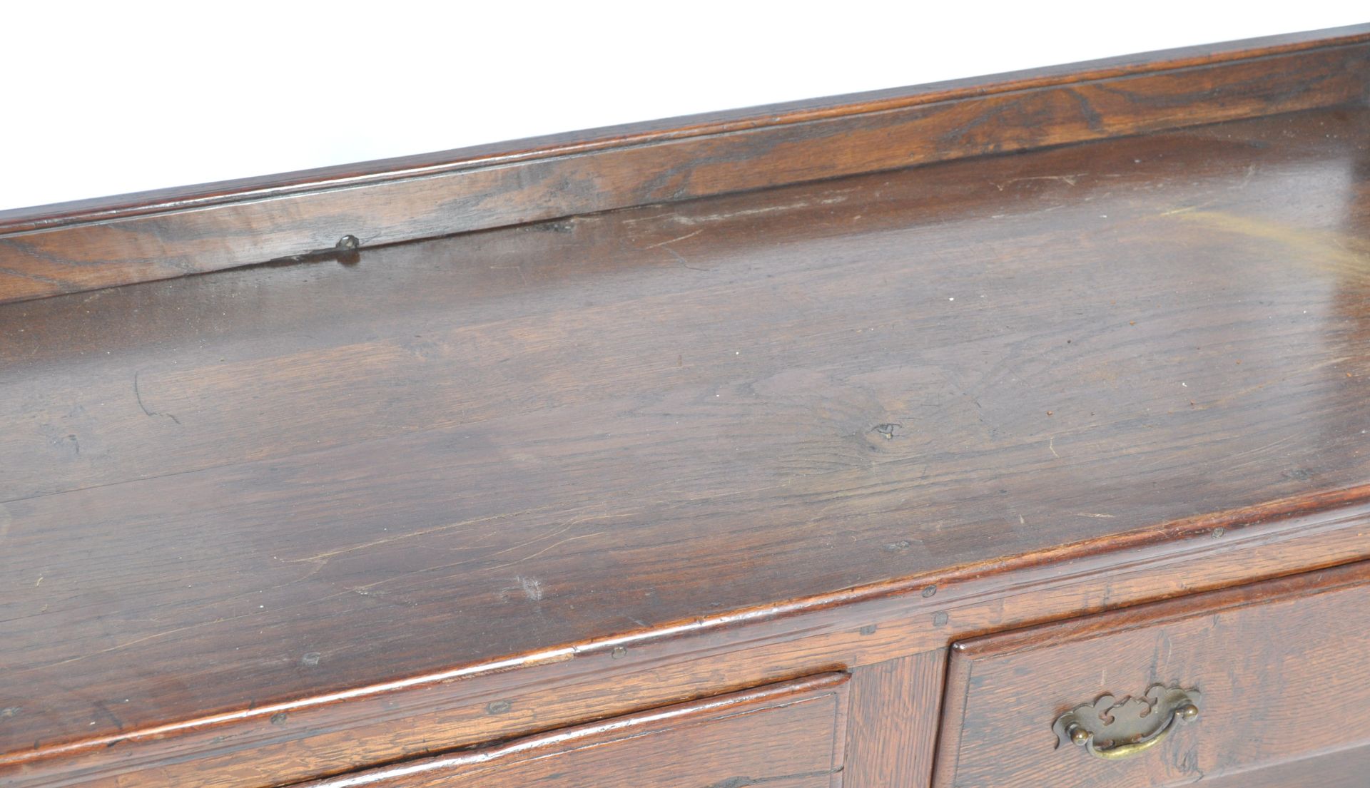 RARE IRISH ANTIQUE OAK DRESSER OF SMALL PROPORTIONS - Image 3 of 5