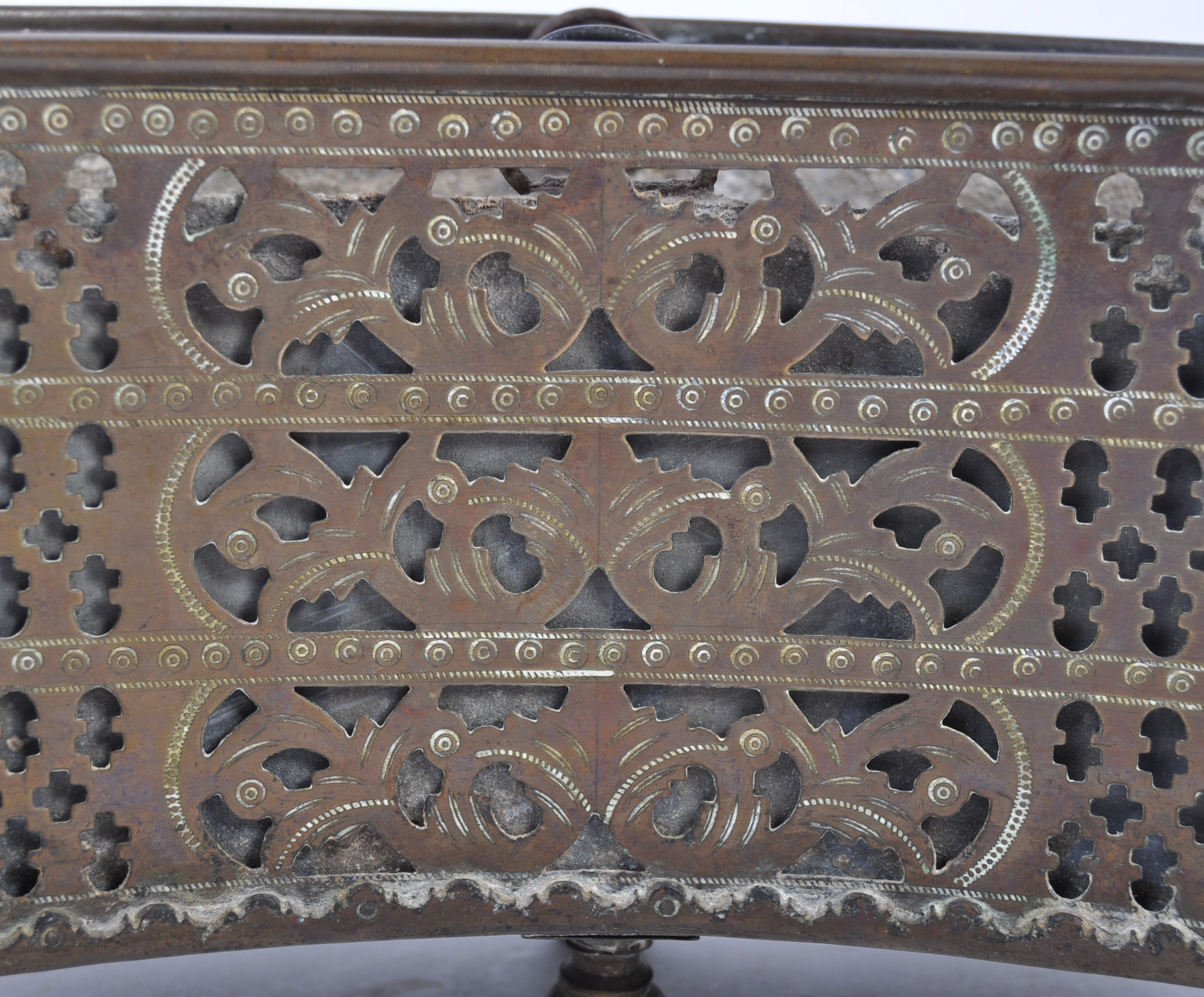 19TH CENTURY VICTORIAN GOTHIC BRASS PIERCED PLANTER - Image 3 of 6