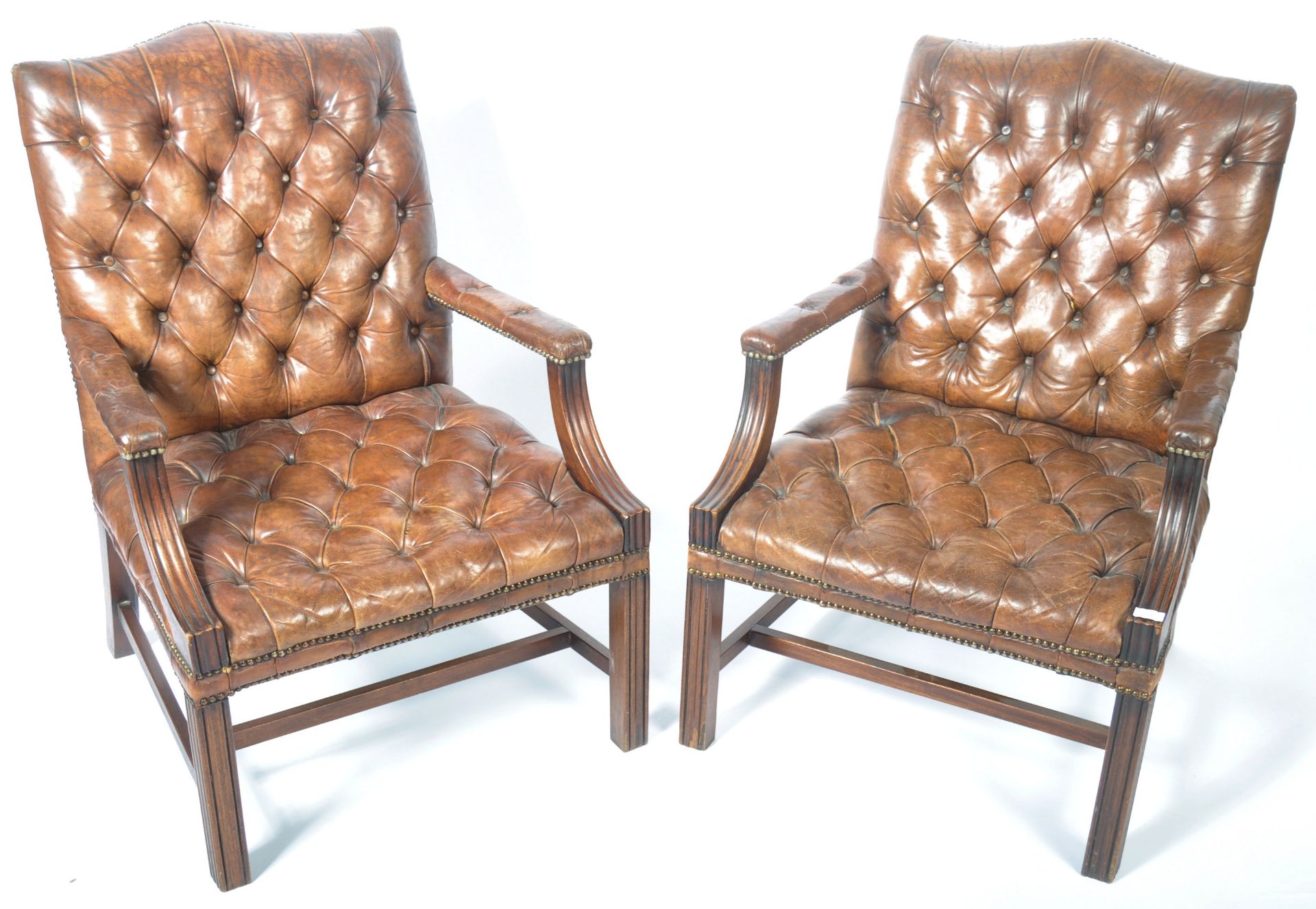 PAIR OF ENGLISH ANTIQUE GAINSBOROUGH LEATHER ARMCHAIRS - Bild 2 aus 13