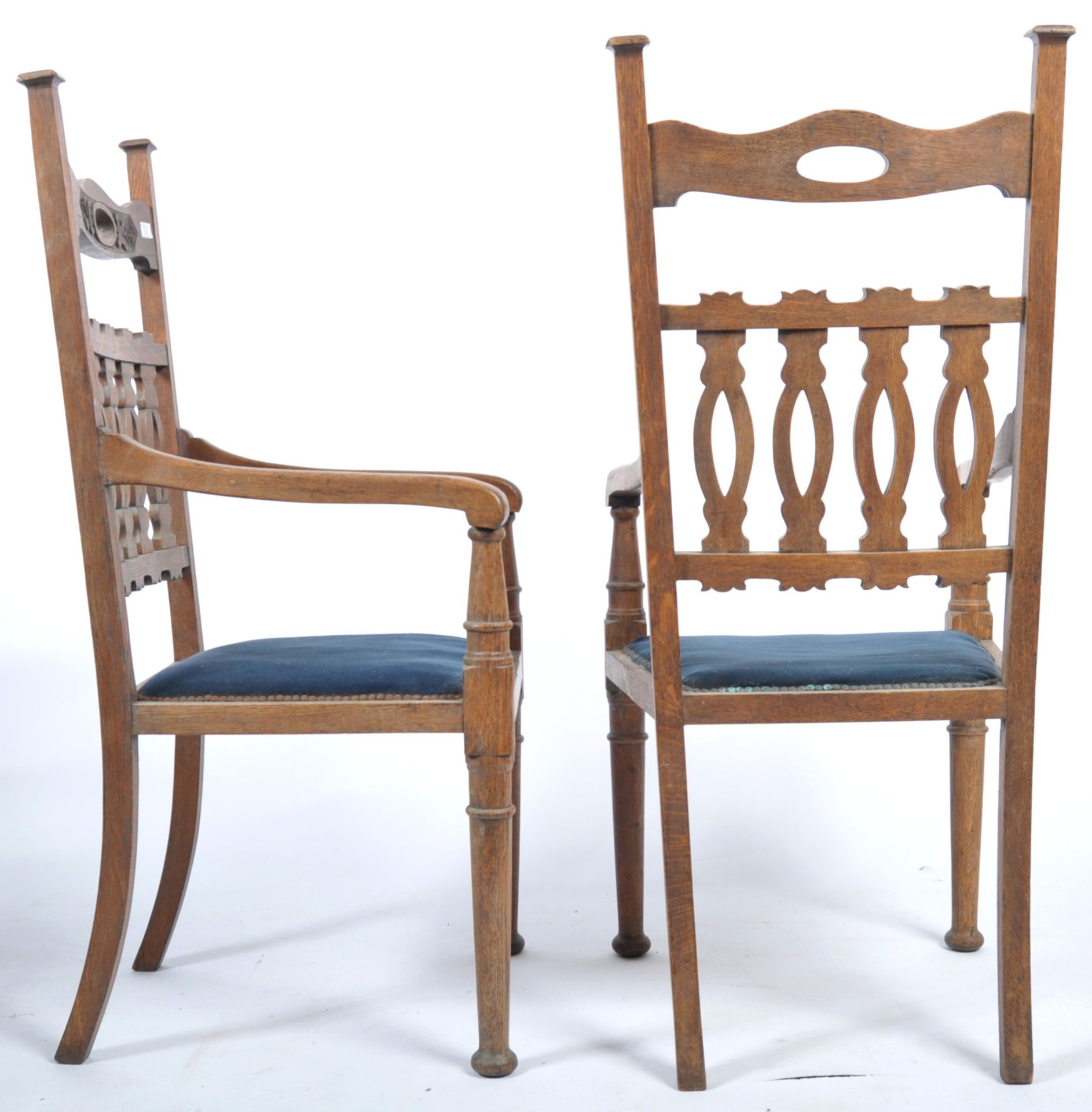 PAIR OF EARLY 20TH CENTURY OAK ARTS AND CRAFTS DINING CHAIRS - Bild 4 aus 5