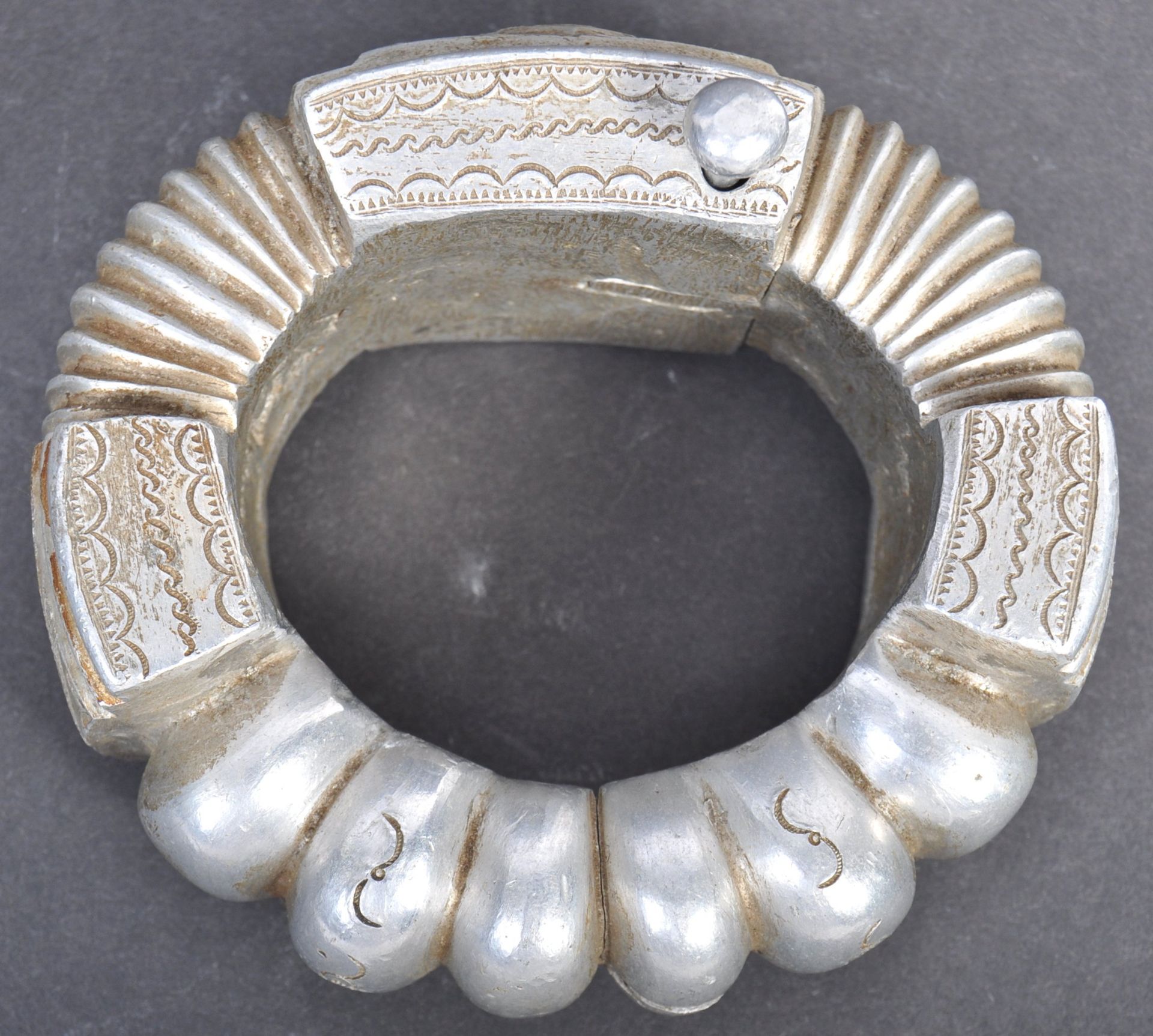 TRIBAL ANTIQUITIES - PAIR OF AFRICAN TRIBAL ALUMINIUM ANKLETS - Image 4 of 6