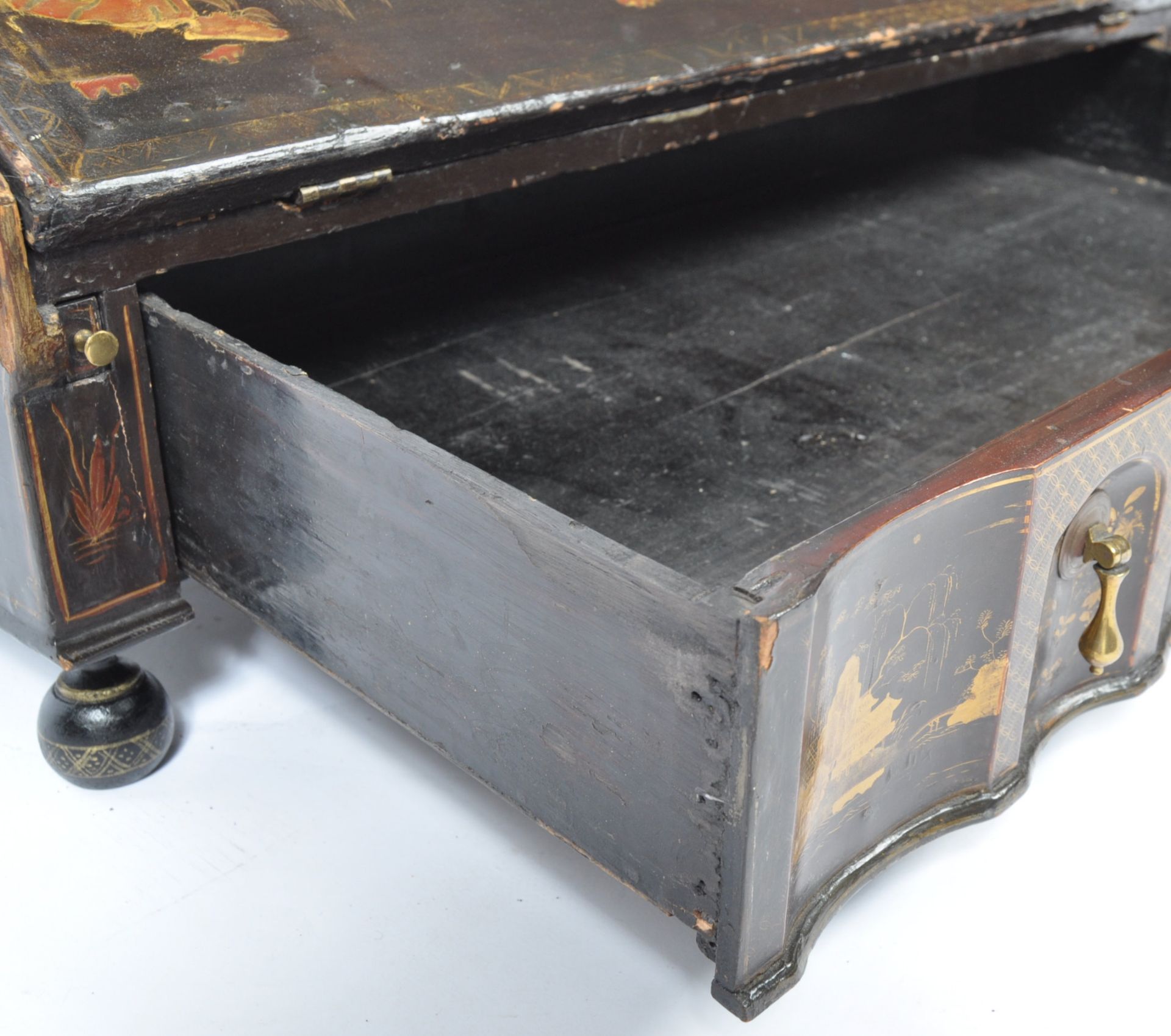 18TH CENTURY ENGLISH CHINOISERIE BLACK LACQUER TABLE BOX - Bild 12 aus 16