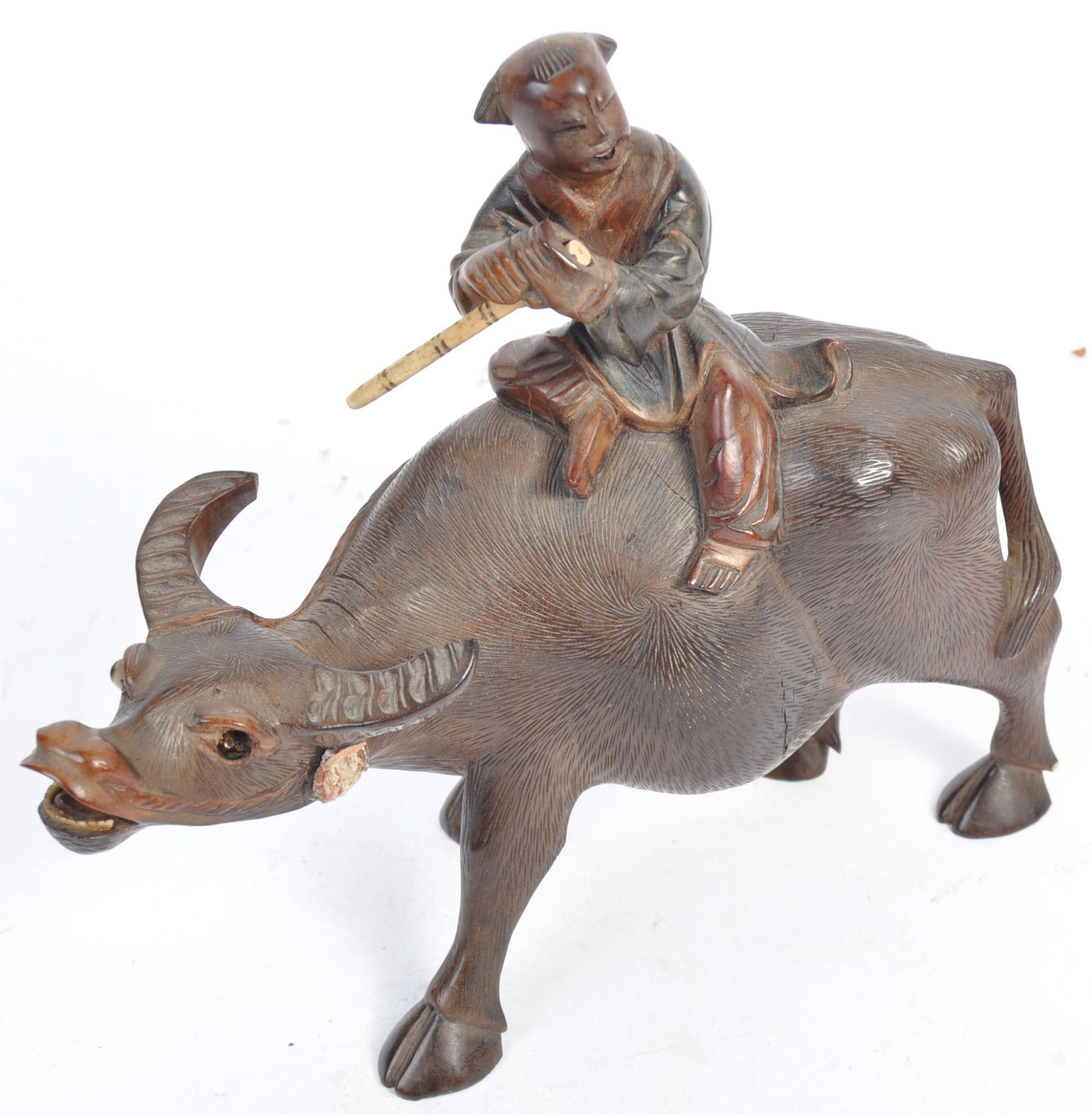 19TH CENTURY CHINESE HAND CARVED WATER BUFFALO WITH RIDER - Bild 2 aus 8