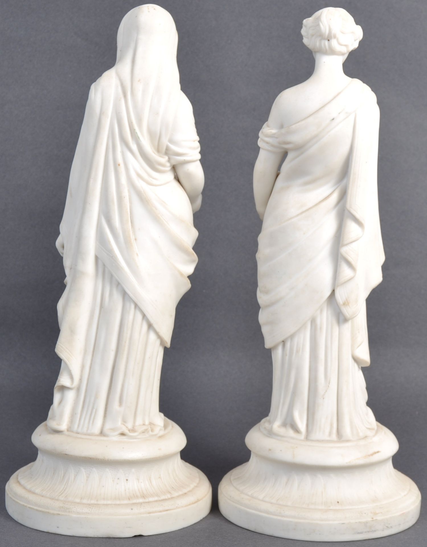 PAIR OF 19TH CENTURY GRAND TOUR PARIAN WARE FIGURINES - Bild 3 aus 7