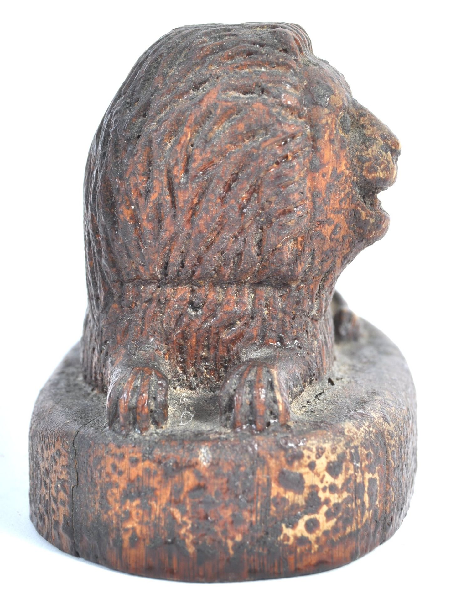 CHARMING 19TH CENTURY VICTORIAN CARVED TREEN LION PAPERWEIGHT FIGURE - Bild 3 aus 7