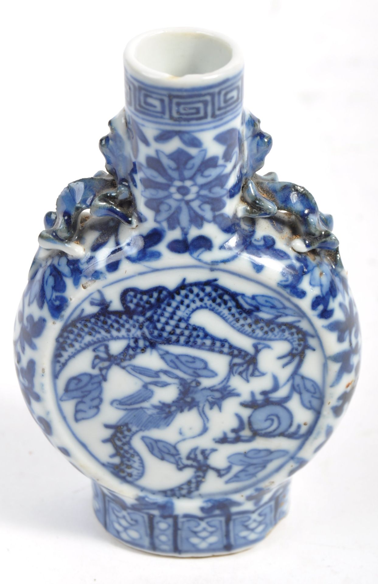 19TH CENTURY CHINESE BLUE AND WHITE MOON FLASK - Bild 2 aus 4