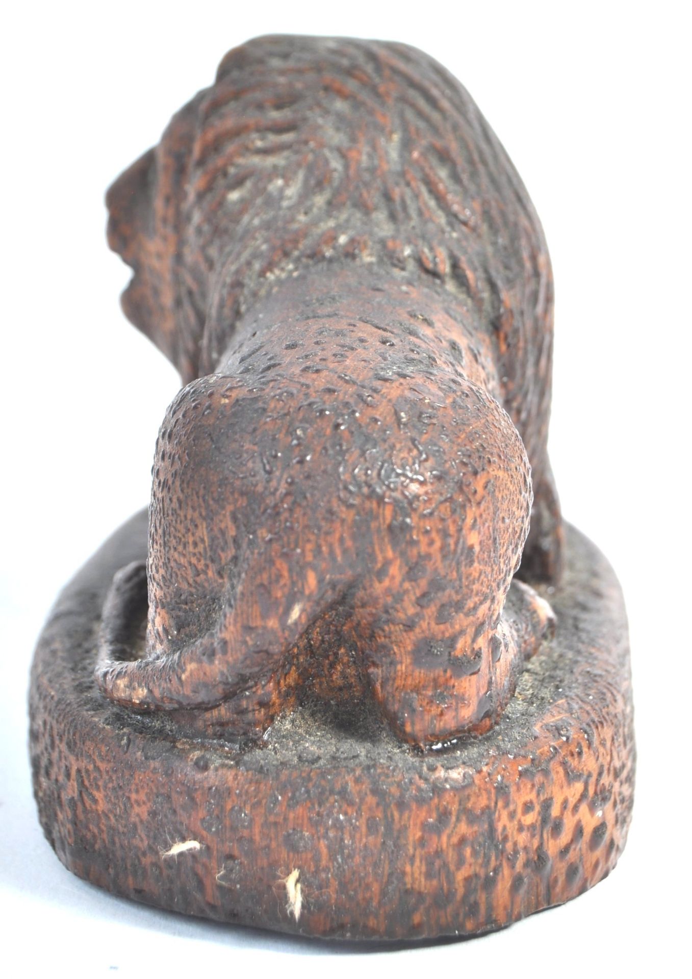 CHARMING 19TH CENTURY VICTORIAN CARVED TREEN LION PAPERWEIGHT FIGURE - Bild 5 aus 7