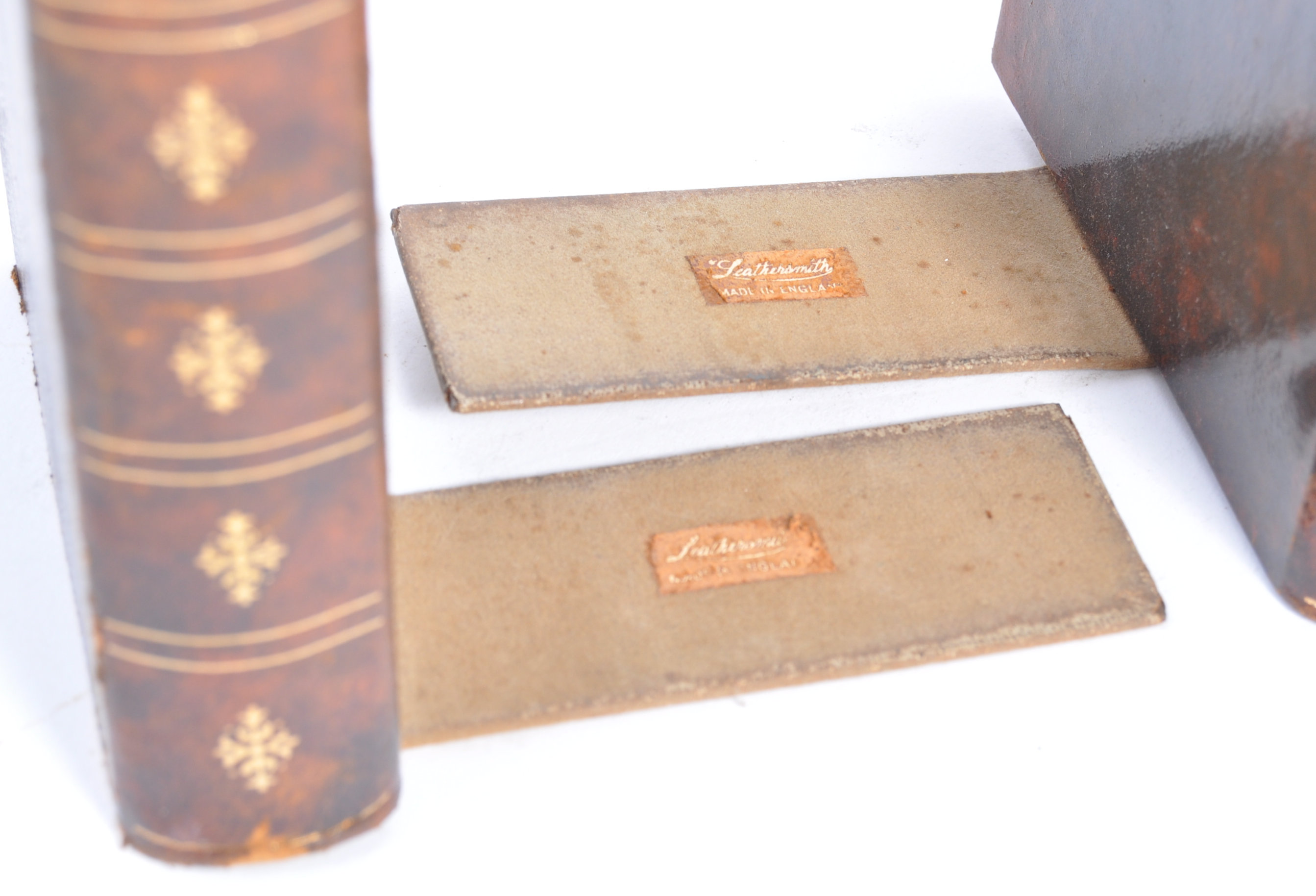 PAIR OF EARLY 20TH CENTURY EDWARDIAN BOOK BOOKENDS - Image 4 of 5