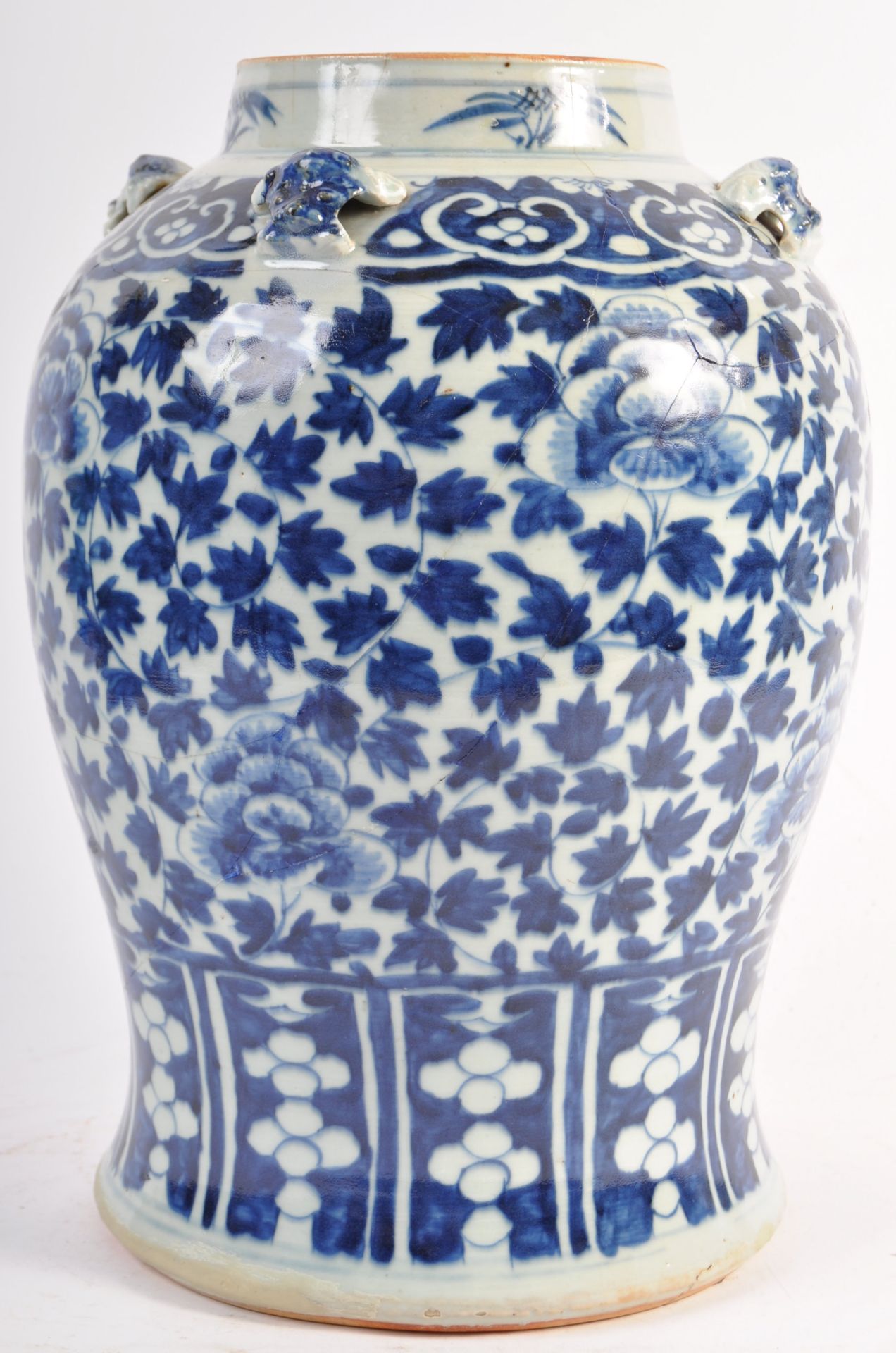 19TH CENTURY CHINESE BLUE AND WHITE TEMPLE JAR OR GINGER JAR