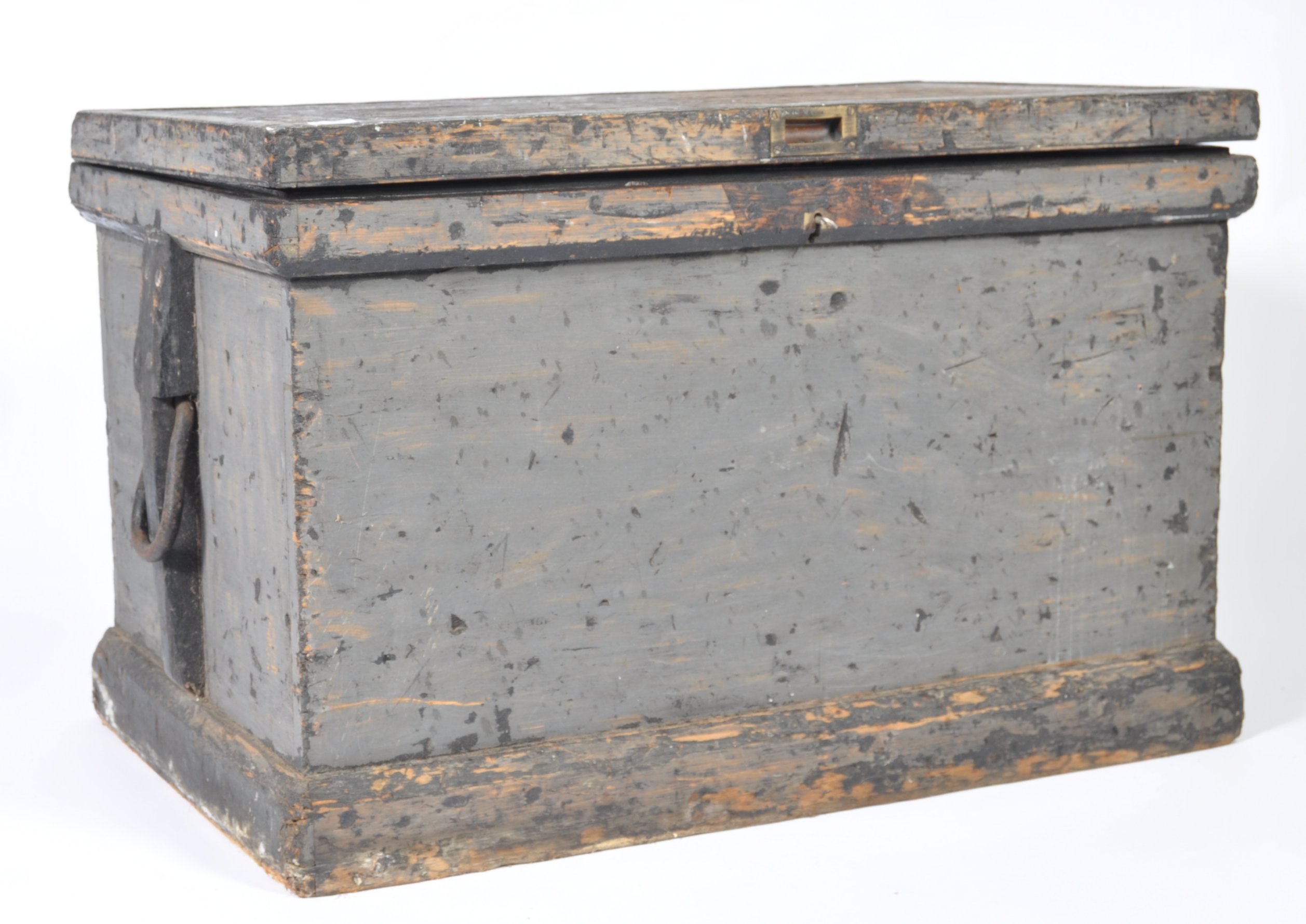 IMPRESSIVE 19TH CENTURY CARPENTERS CHEST BOX - Image 3 of 7