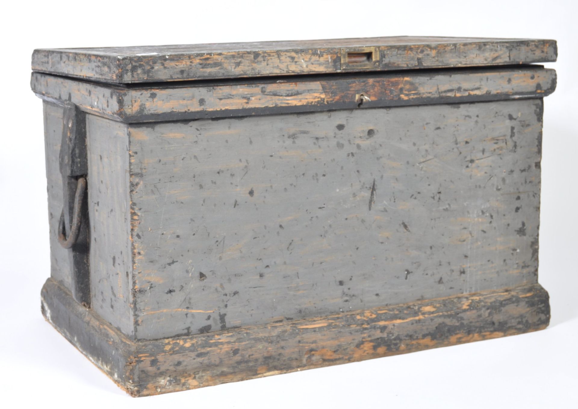 IMPRESSIVE 19TH CENTURY CARPENTERS CHEST BOX - Bild 3 aus 7