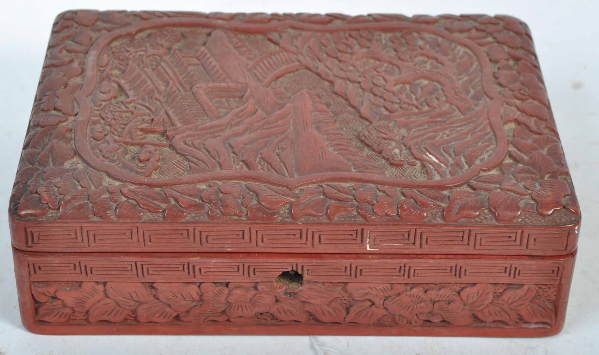 19TH CENTURY CHINESE RED & BLACK LACQUER WOODEN BOX - Bild 2 aus 6