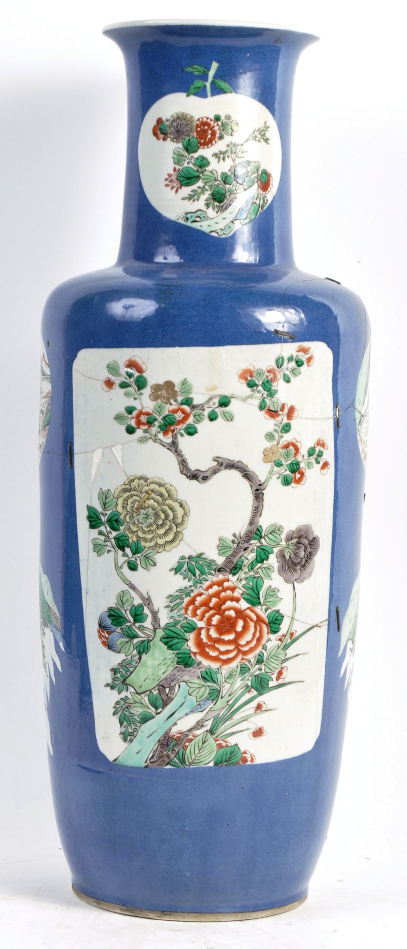 A LARGE 18TH CENTURY CHINESE POWDER BLUE GLAZE VASE OF ROULEAU FORM