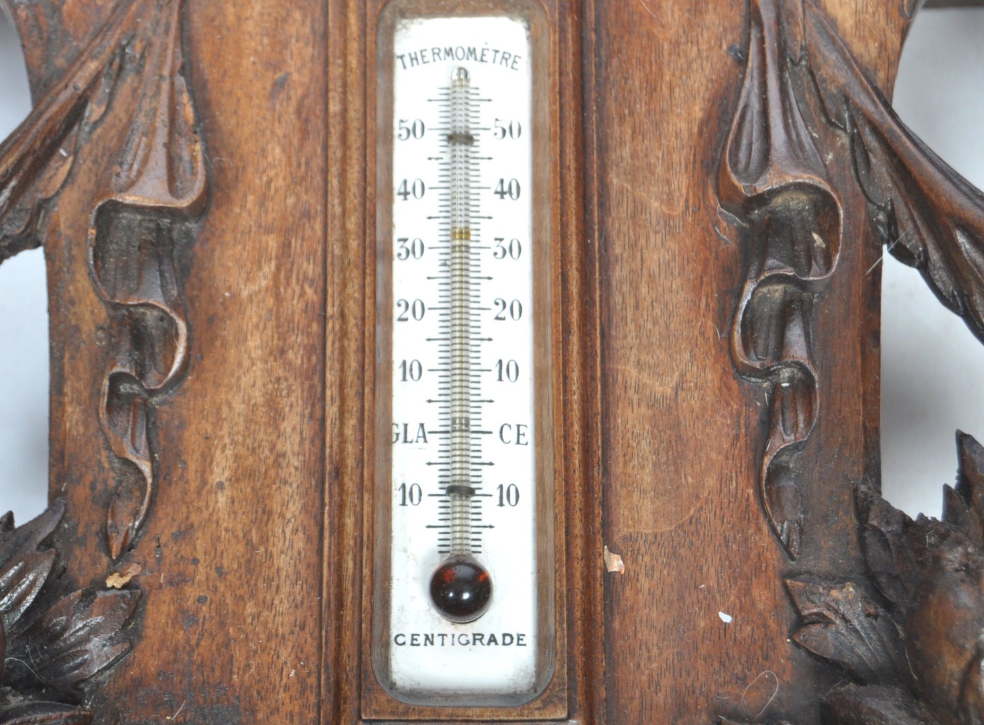 A STUNNING 18TH CENTURY FRENCH MAHOGANY CASED BAROMETER CLOCK - Bild 5 aus 7