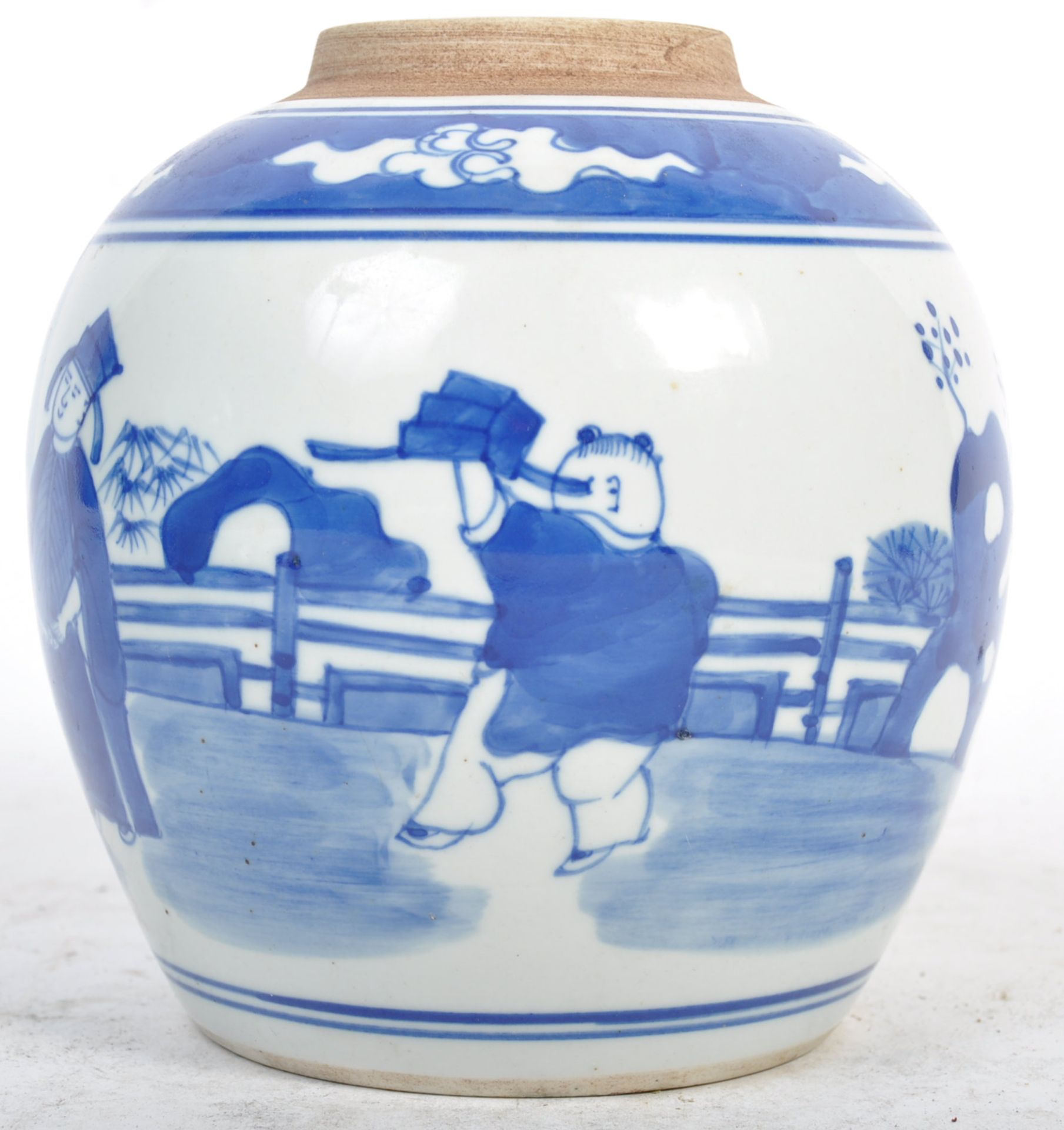 19TH CENTURY CHINESE ANTIQUE PORCELAIN BLUE AND WHITE JAR - Bild 2 aus 5