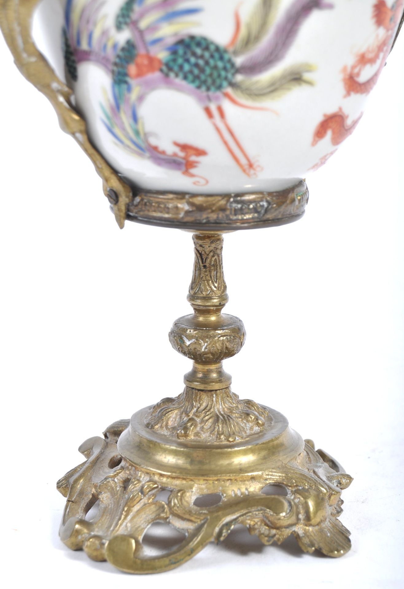 19TH CENTURY CHINESE ANTIQUE PORCELAIN BOWL WITH ORMOLU MOUNTS - Image 5 of 8