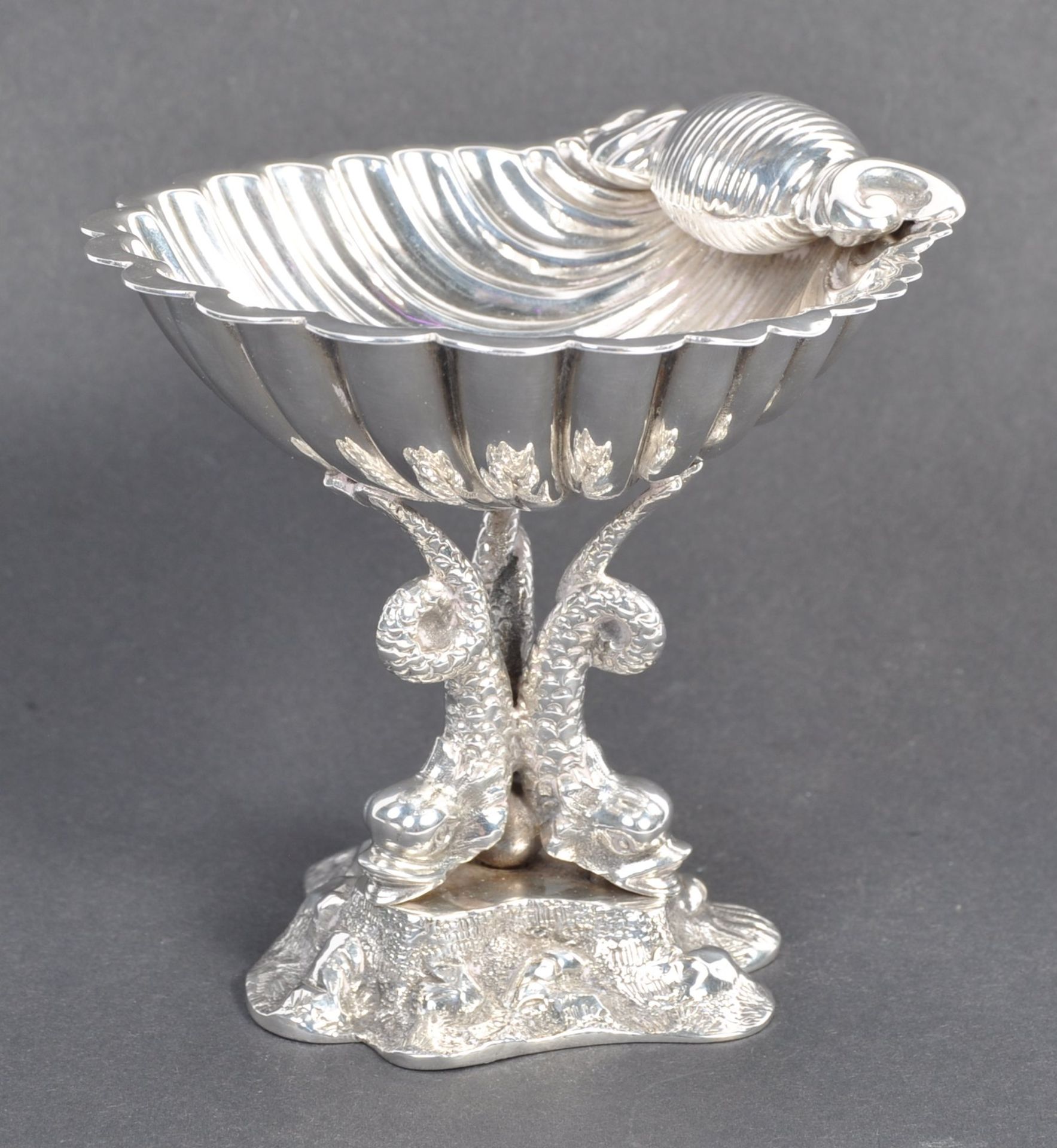 SILVER PLATED BENETFINK & CO SILVER PLATED CENTERPIECE